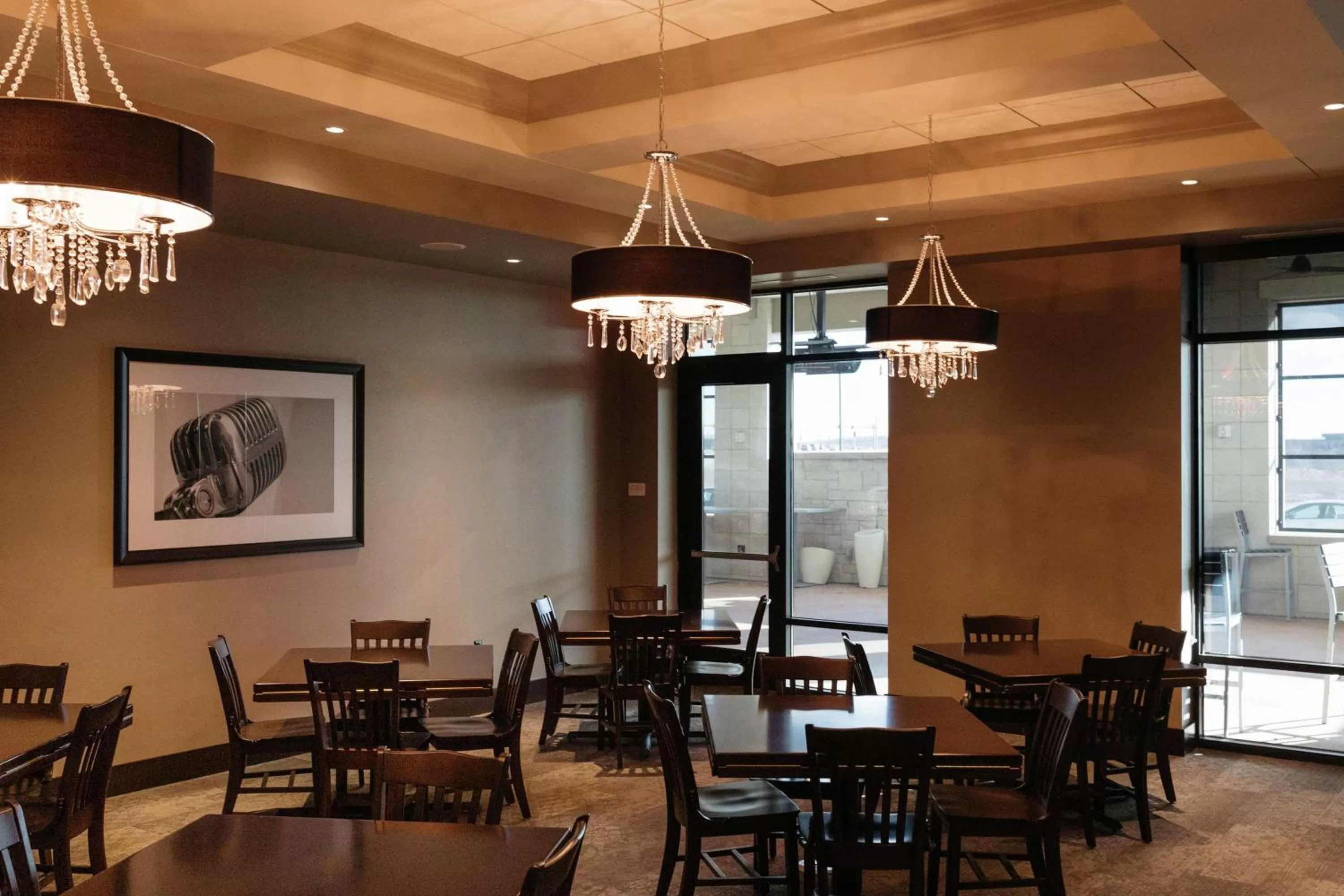 Restaurant/places to eat in Hilton Garden Inn Madison Sun Prairie