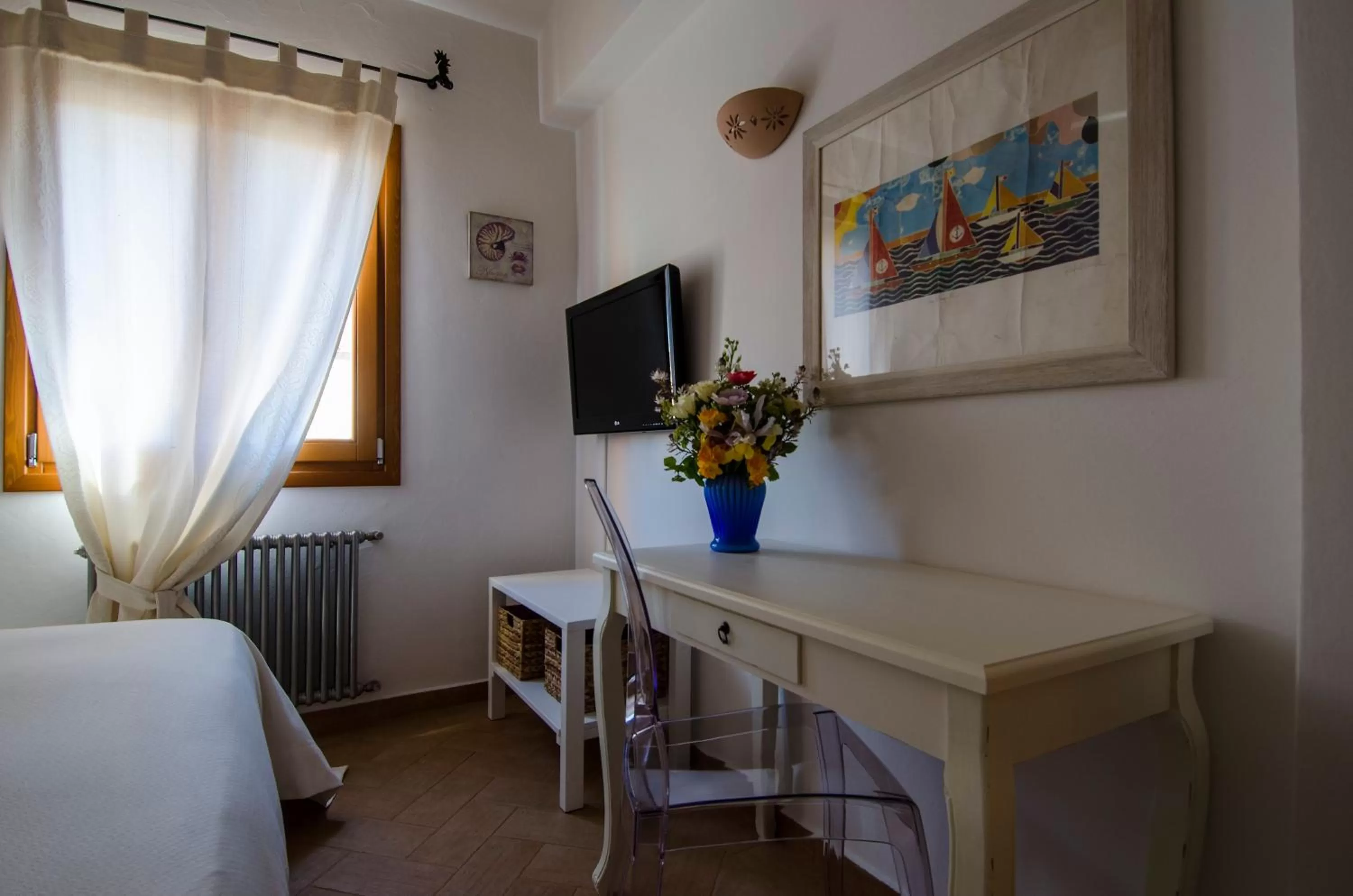 Photo of the whole room, Dining Area in CelesteDiMare