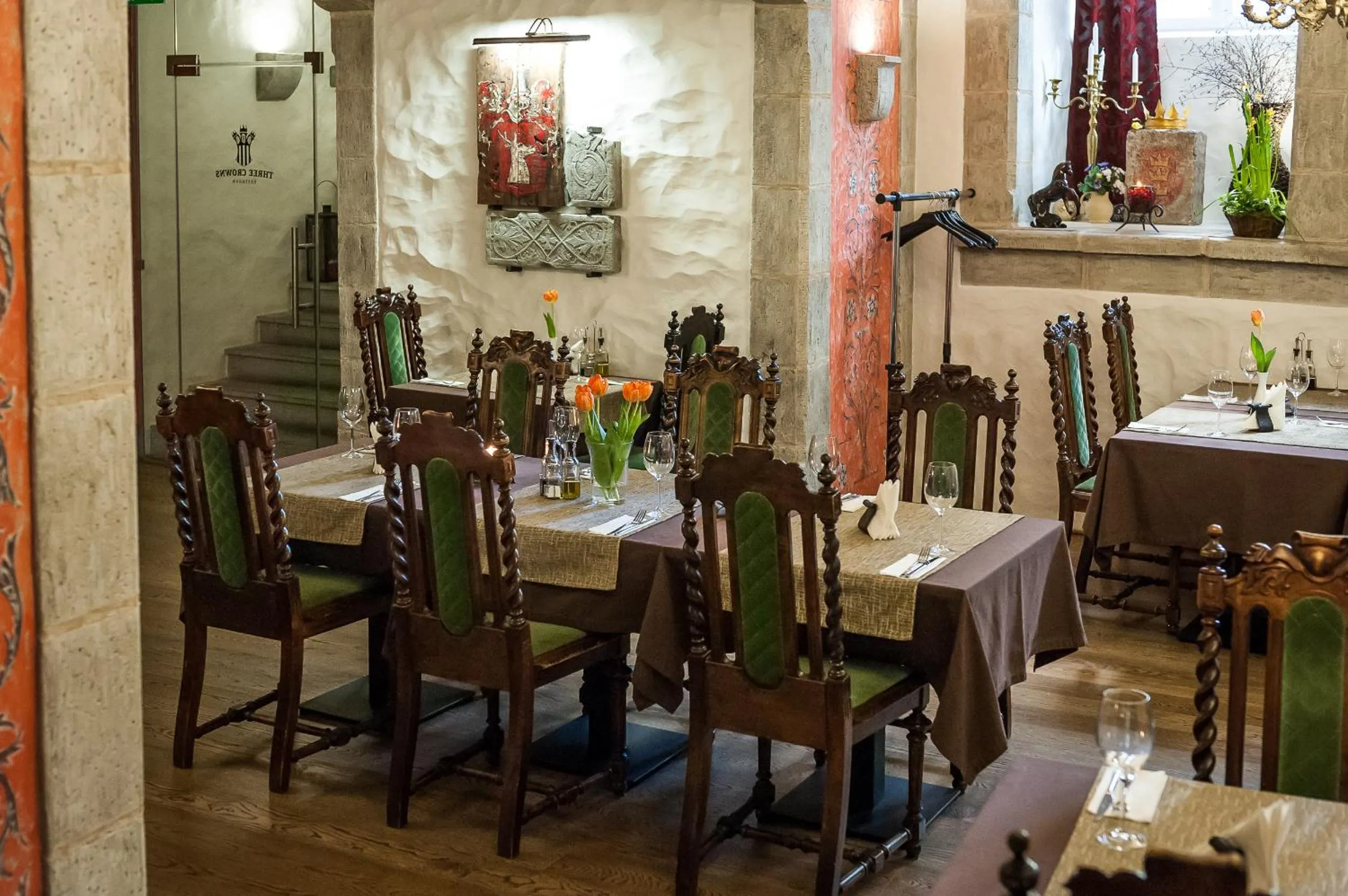 Restaurant/places to eat in Three Crowns Residents