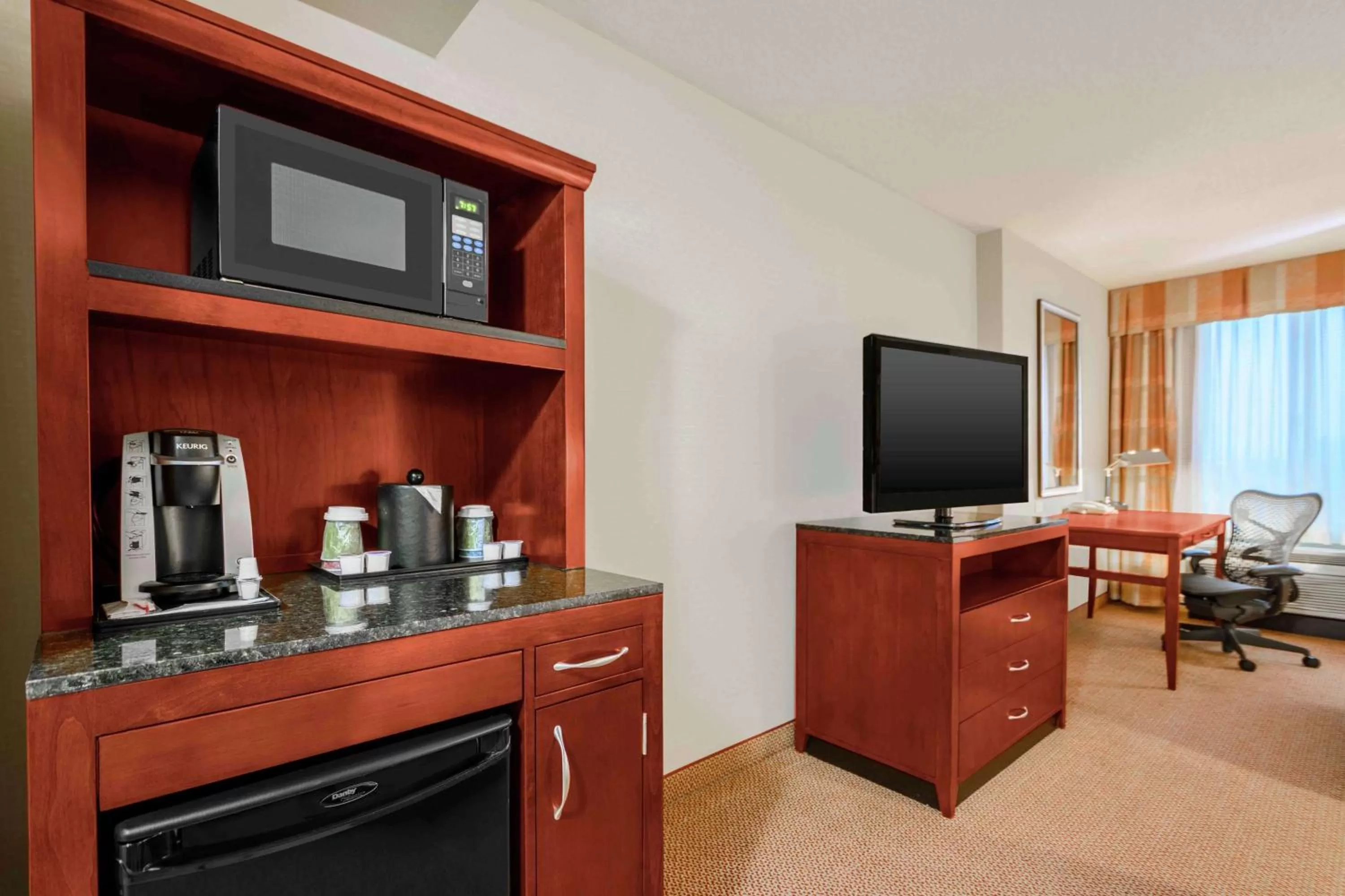 Bedroom in Hilton Garden Inn Independence