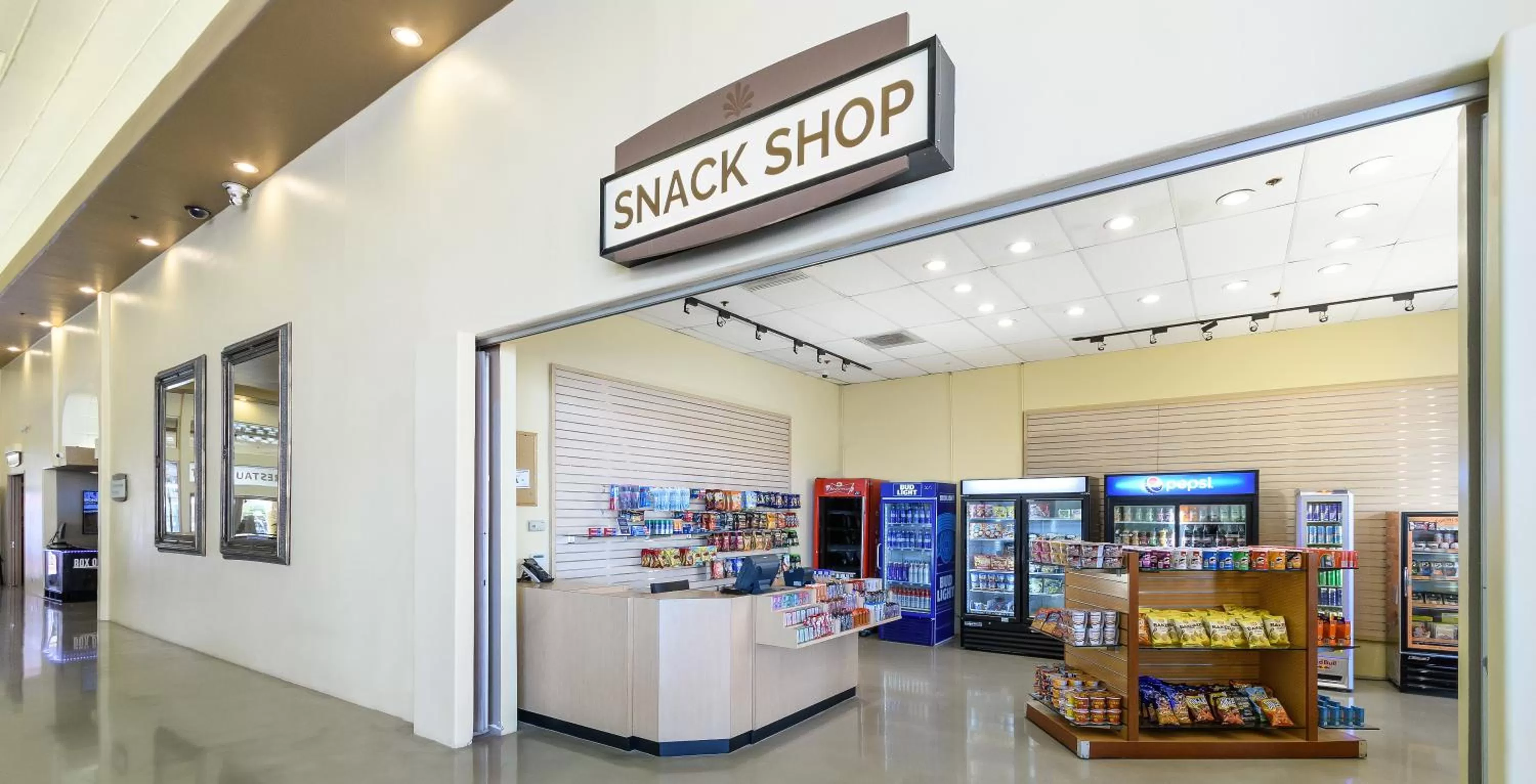 On-site shops in Alexis Park All Suite Resort