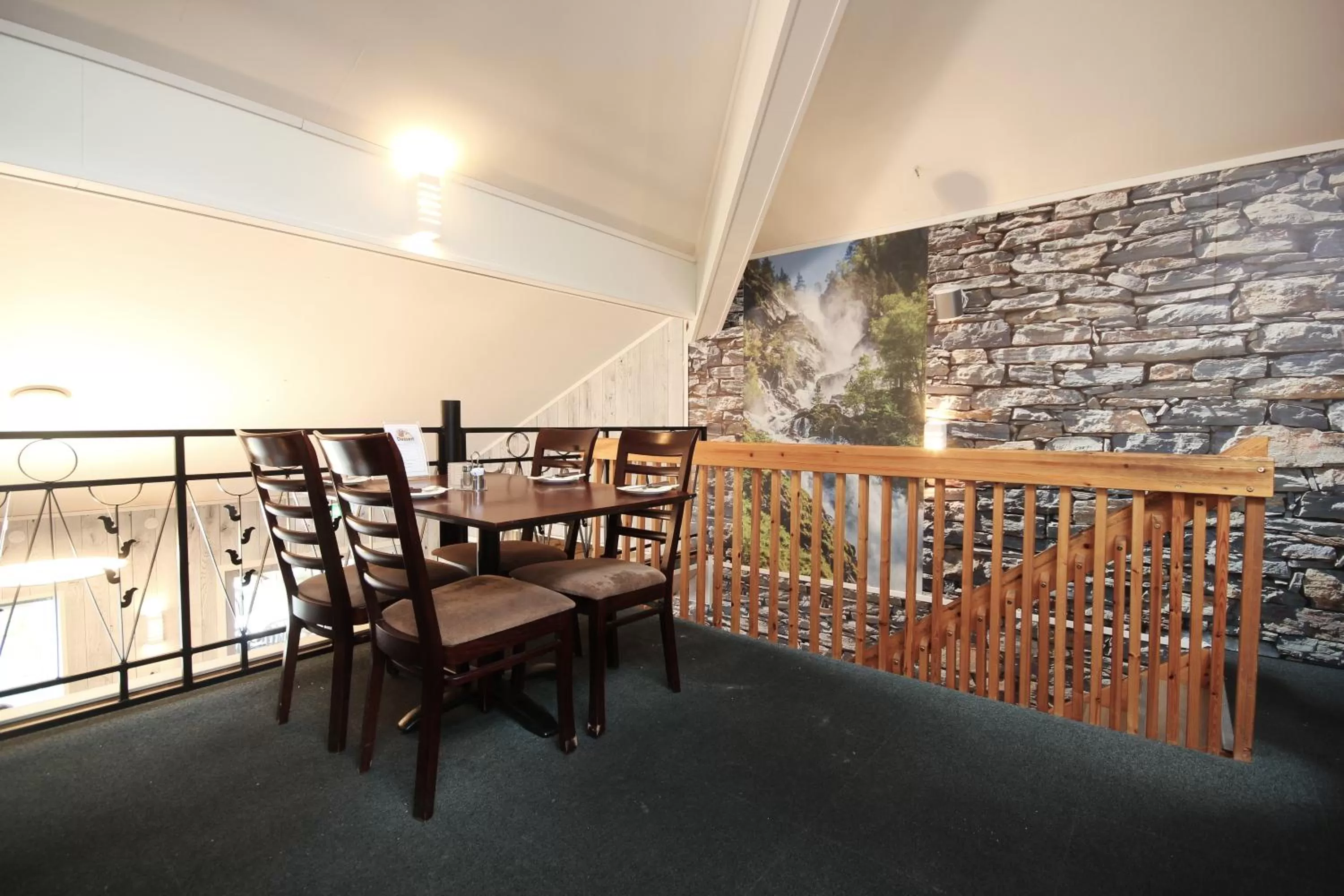 Restaurant/places to eat, Balcony/Terrace in Napoli Resturant & Hotell AS