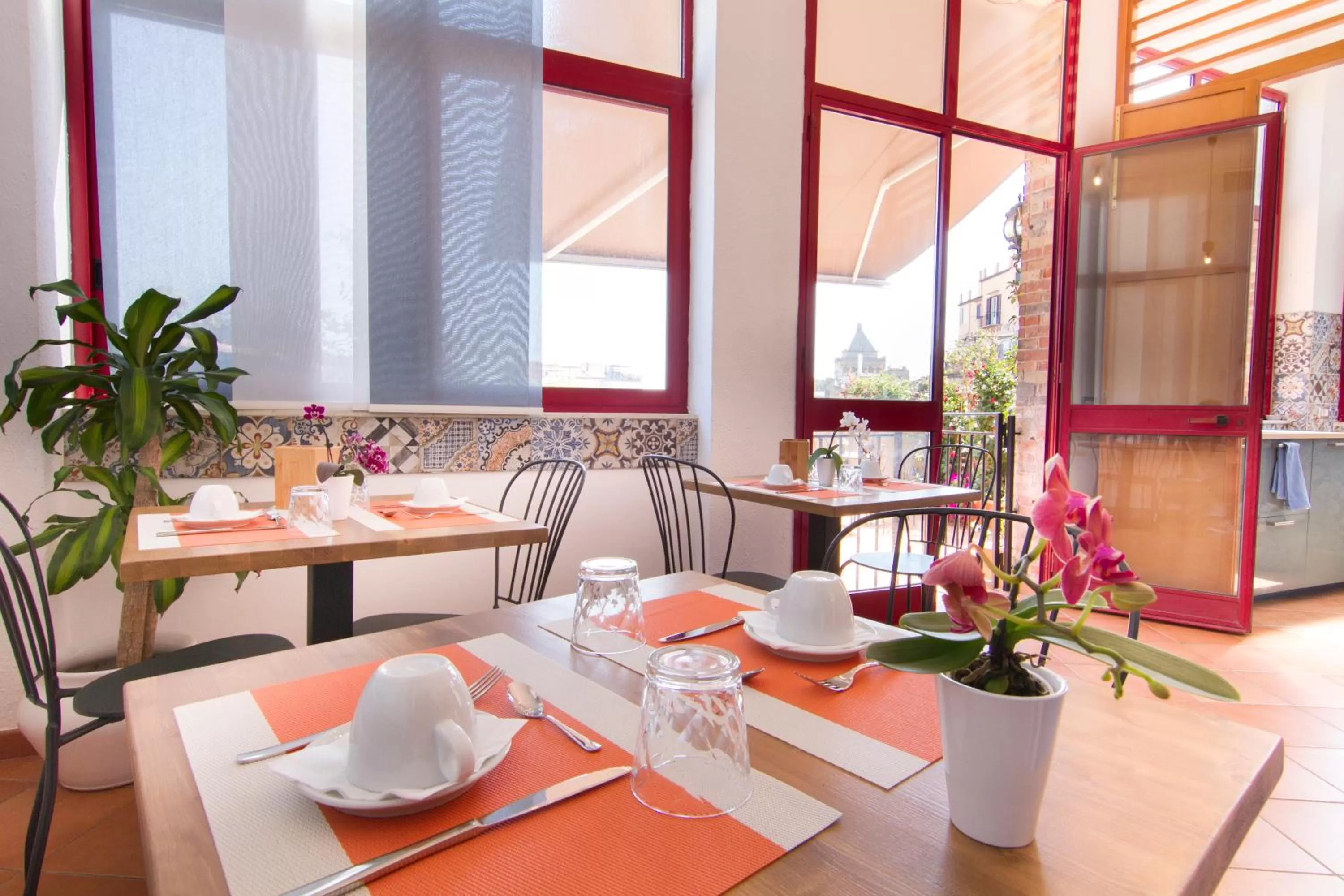 Restaurant/places to eat in Residenza Normanna