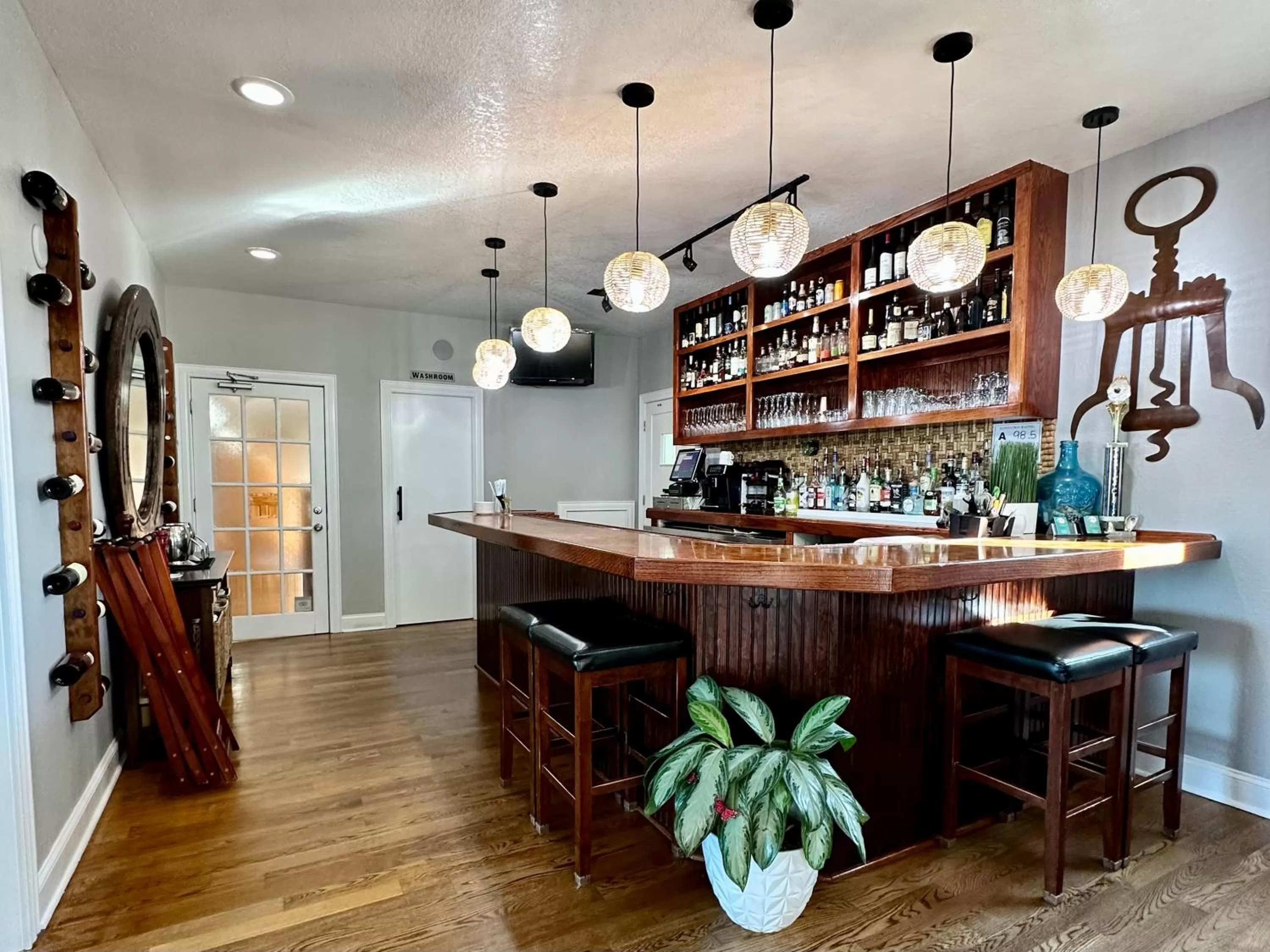 Restaurant/places to eat in The Inn on Pamlico Sound