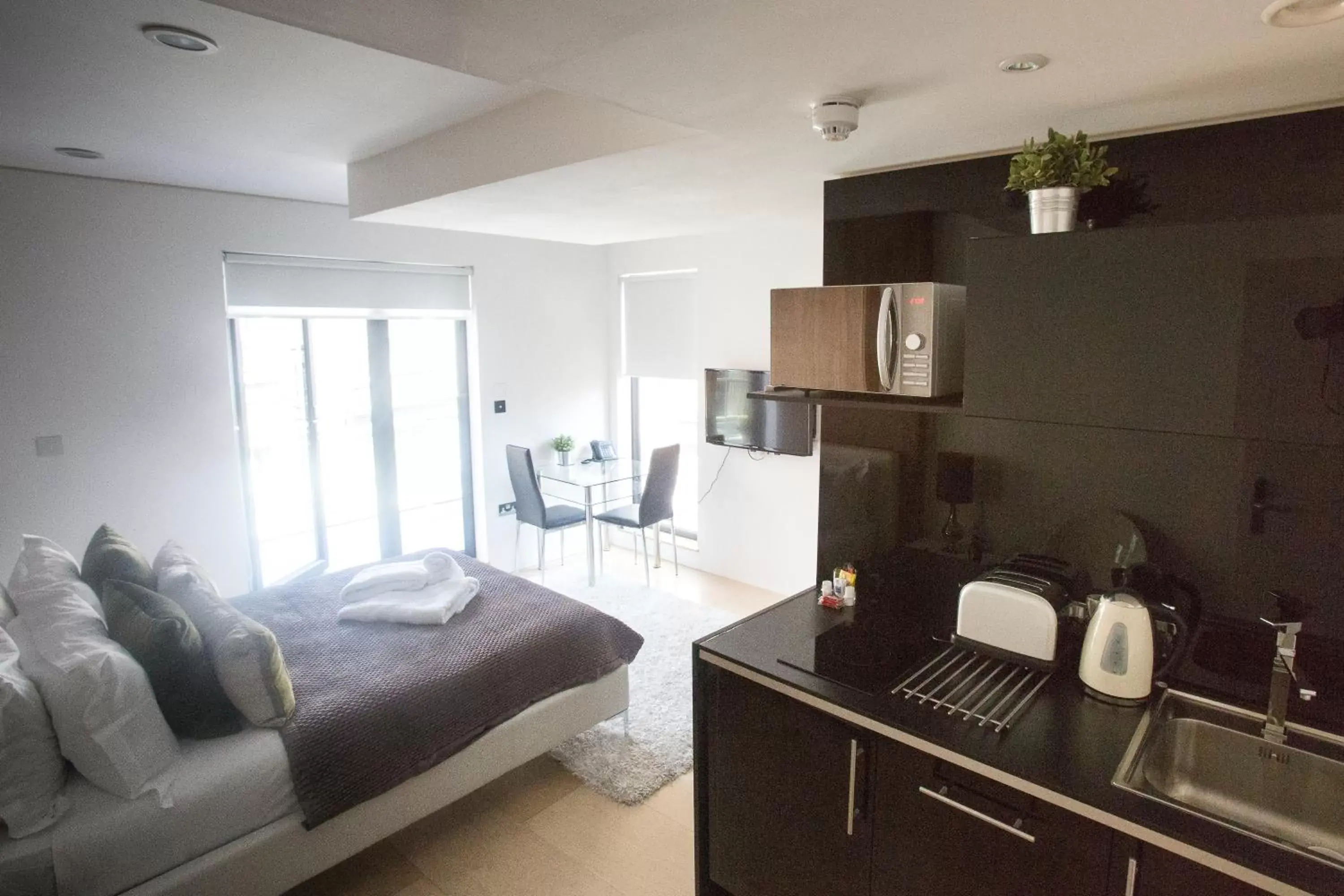 Deluxe Studio in Room Home Stay Deluxe Studio in Room Home Stay