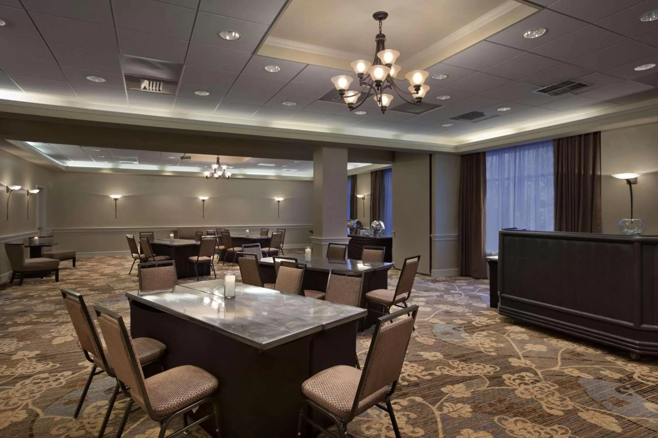 Meeting/conference room in Embassy Suites by Hilton Portland Maine