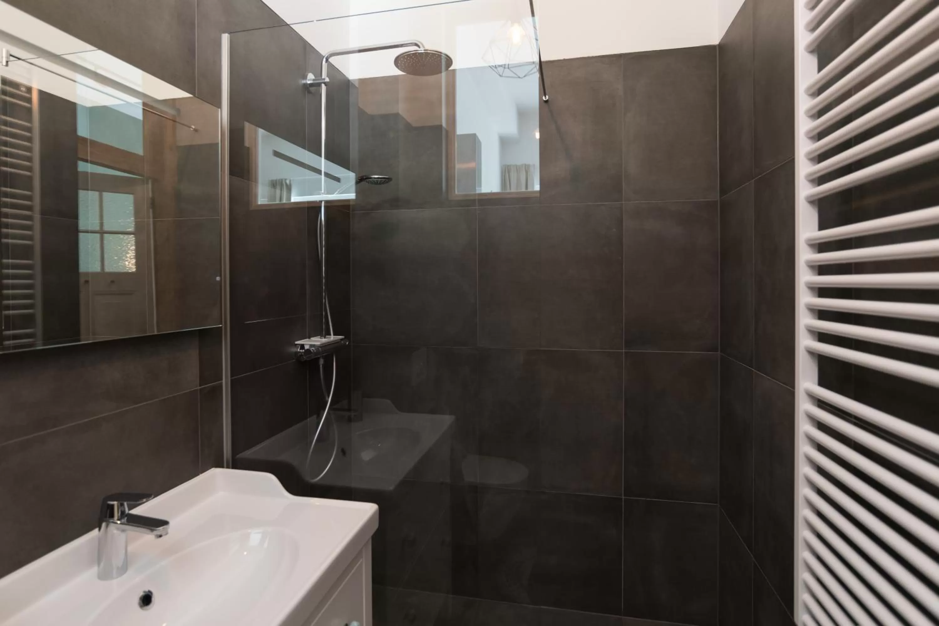 Bathroom in Studio Jan Steen