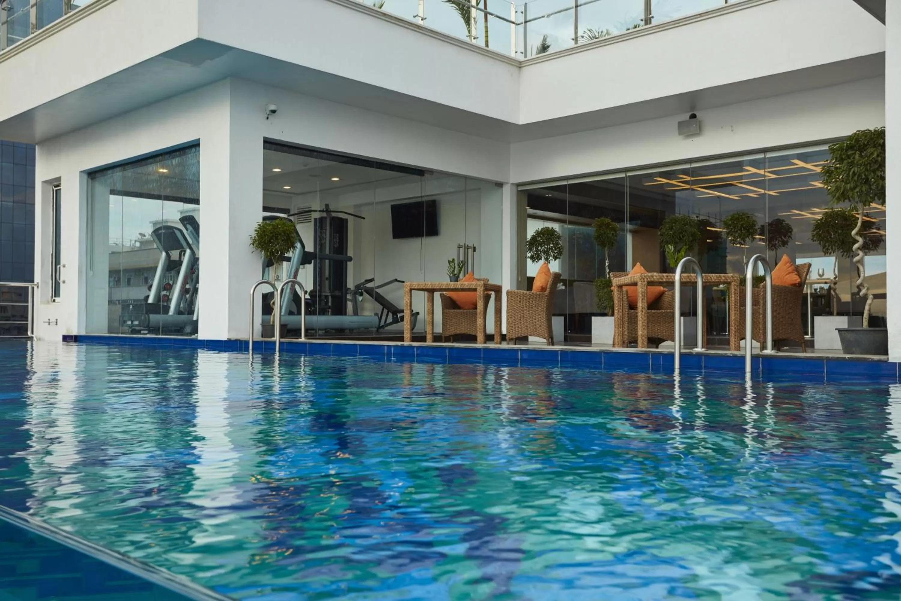 Swimming Pool in Mandarina Colombo