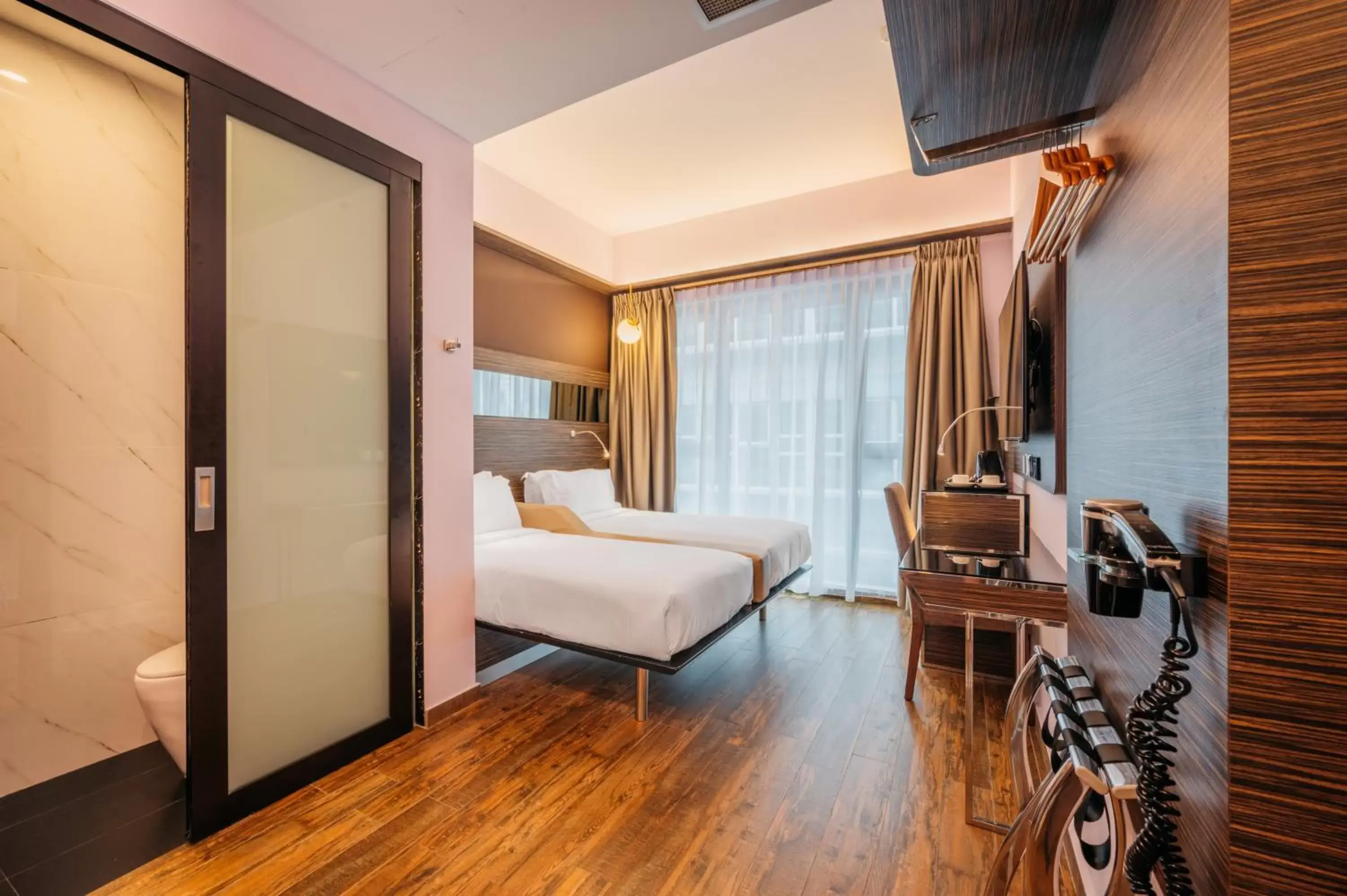 Classic Twin Room in Mercure Singapore Tyrwhitt Classic Twin Room in Mercure Singapore Tyrwhitt