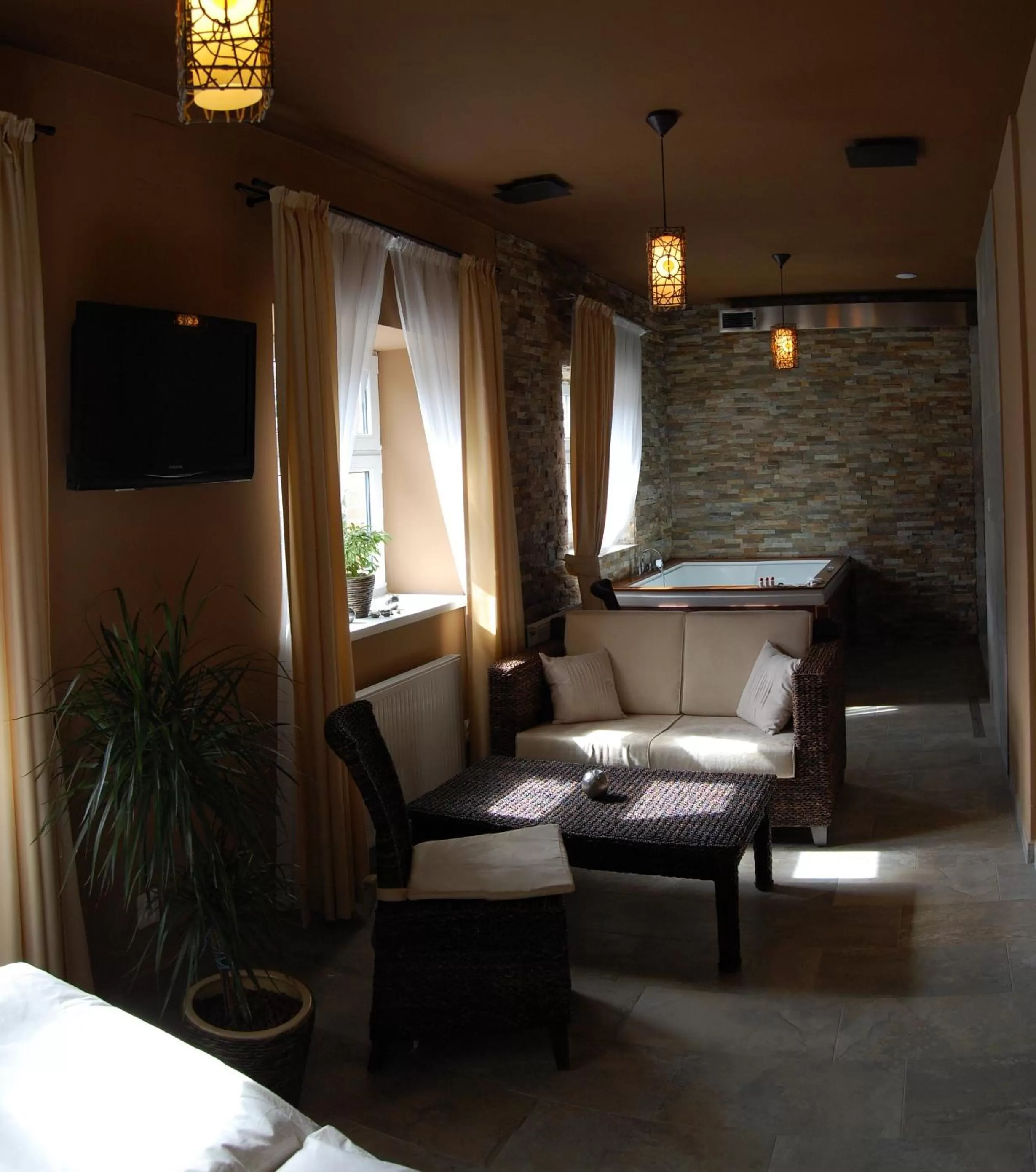 Shower, Bed in Hotel RICHTR