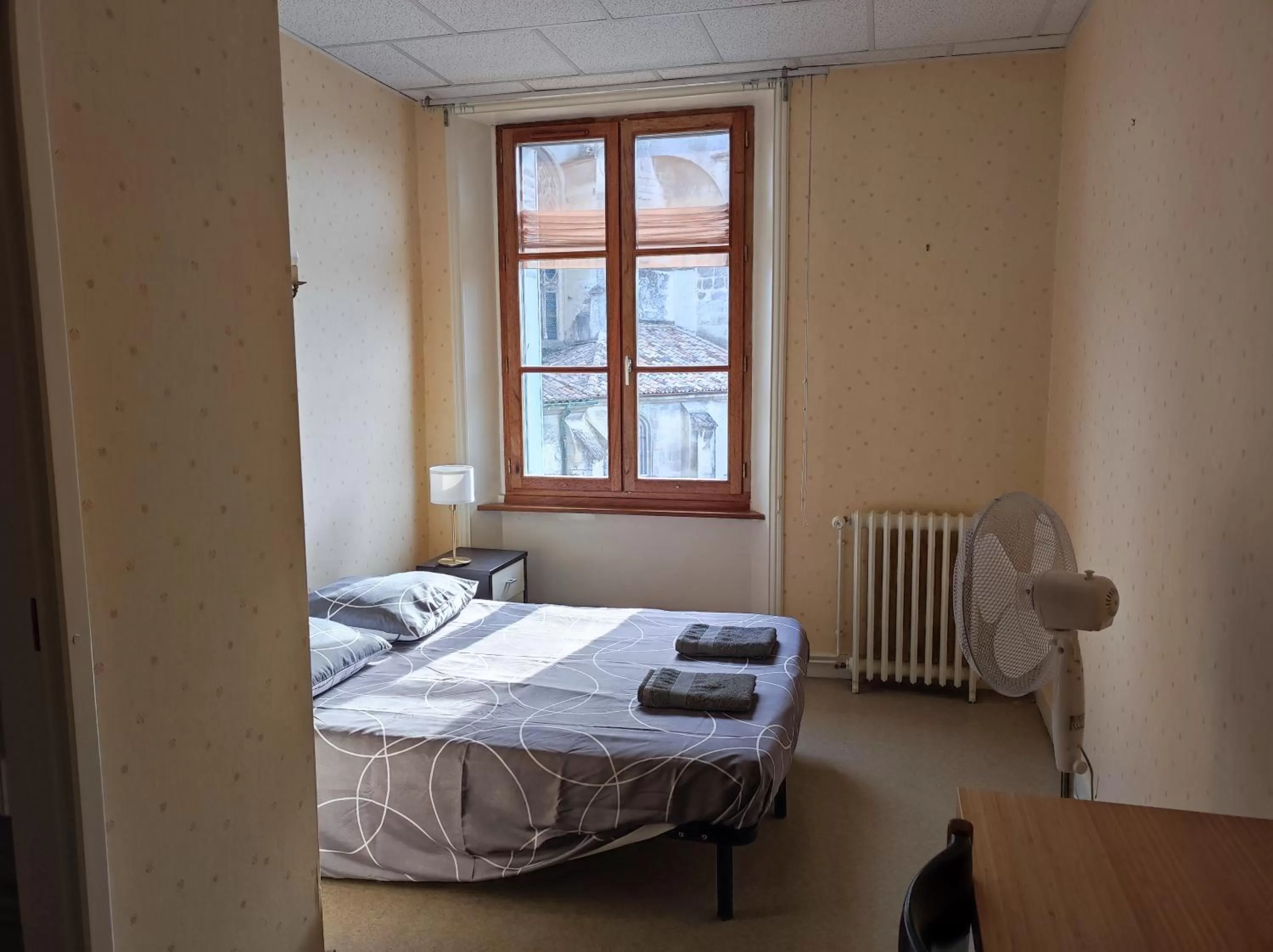 Bedroom, Bed in Gîte d'étape et de groupe du Clos Saint Roch