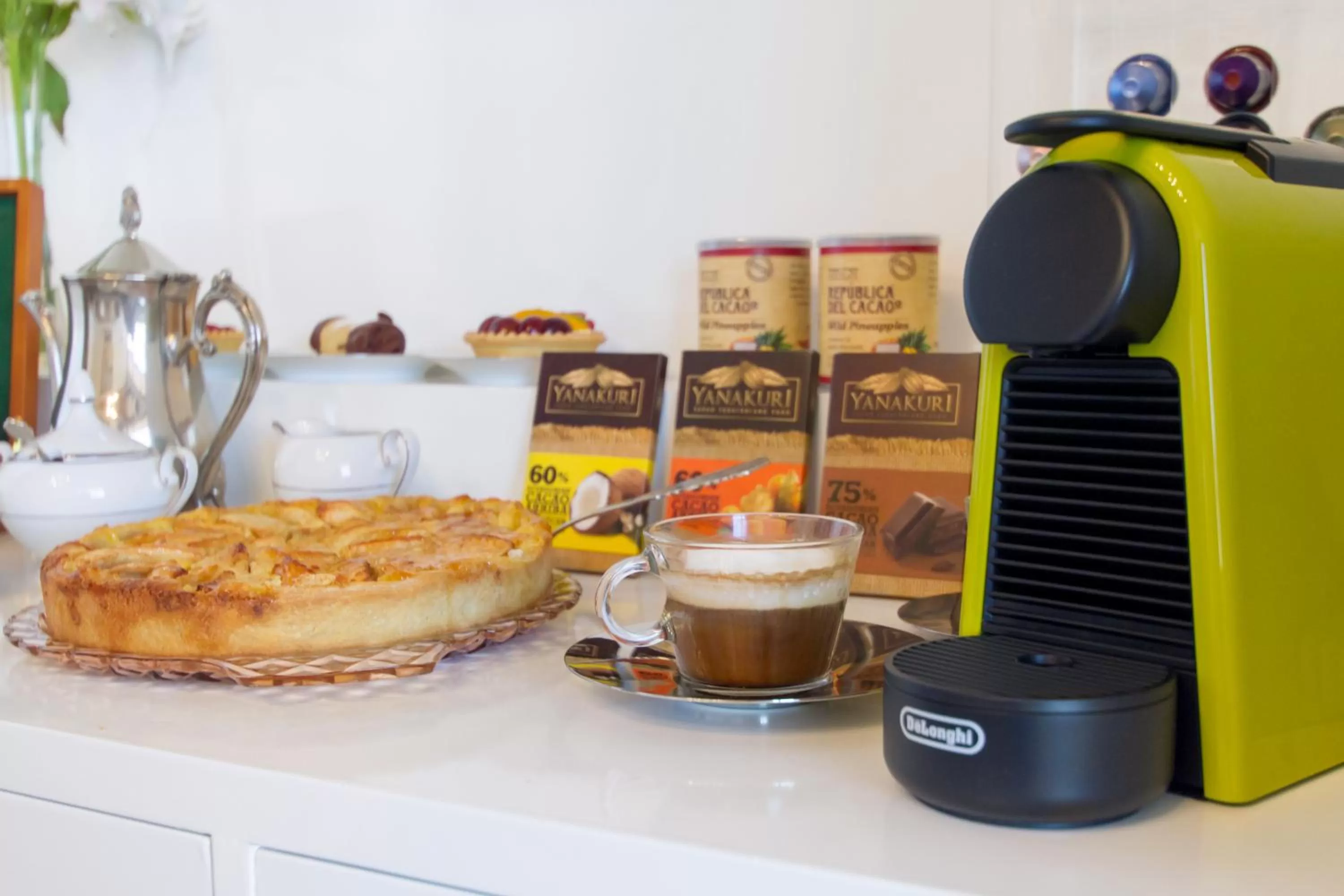 Coffee/tea facilities in Penthouse Lodge B&B