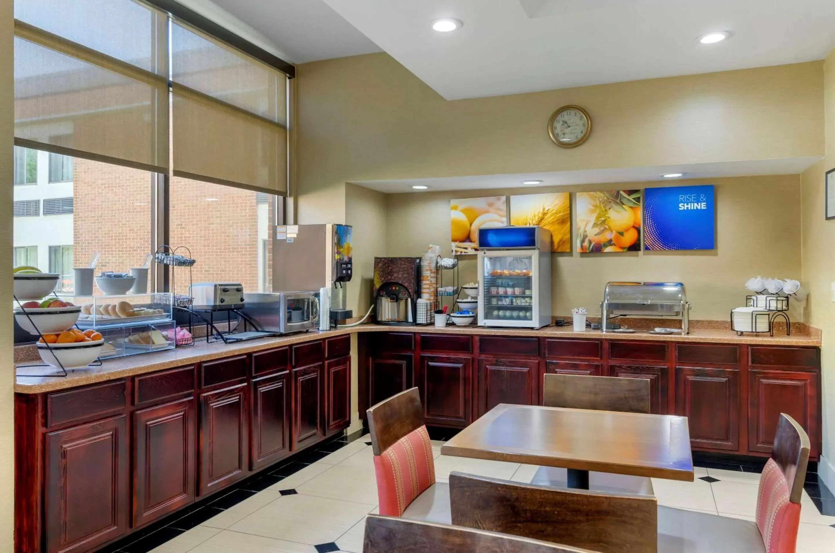 Restaurant/places to eat in Comfort Inn Bluefield