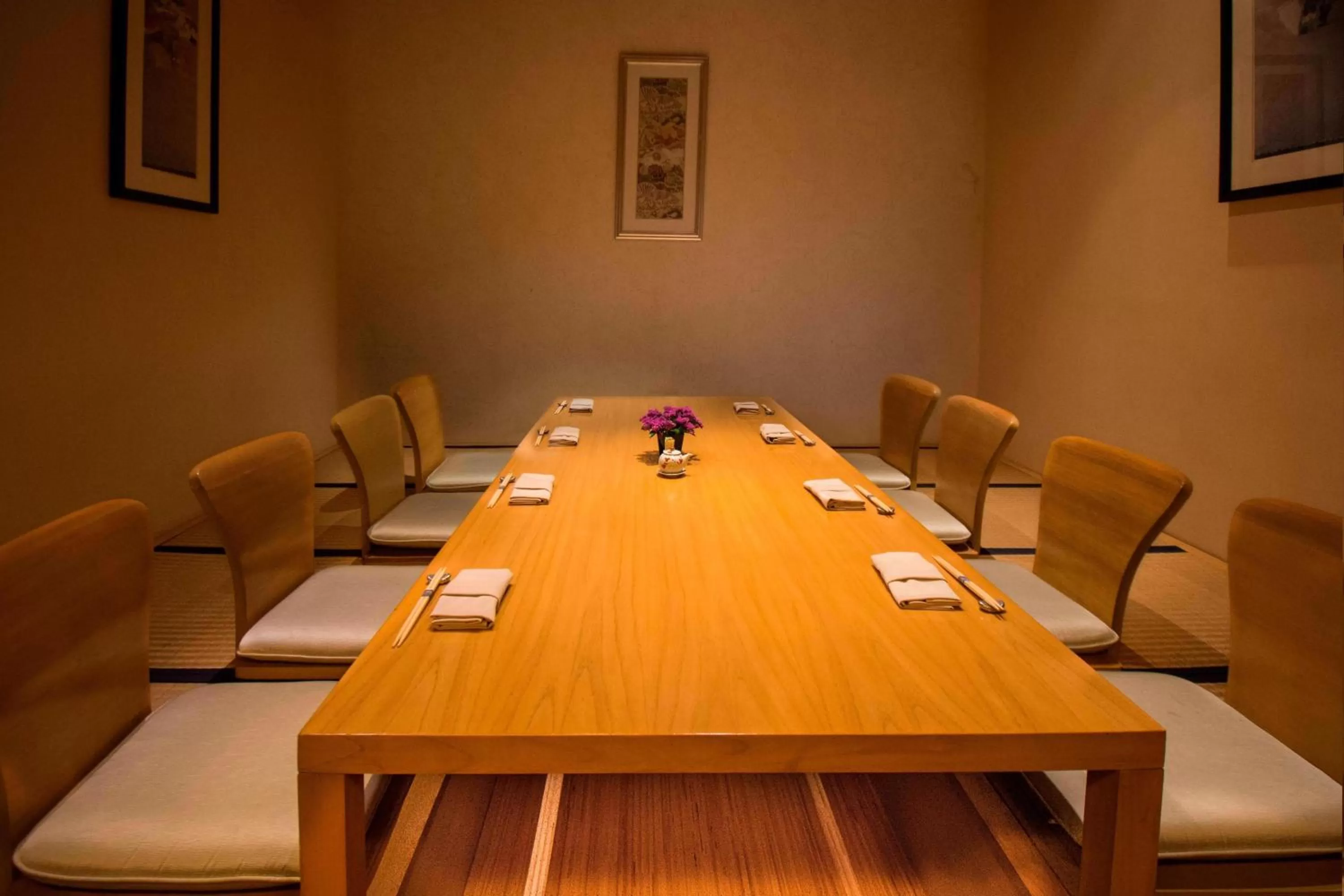 Restaurant/places to eat in JW Marriott Hotel Jakarta