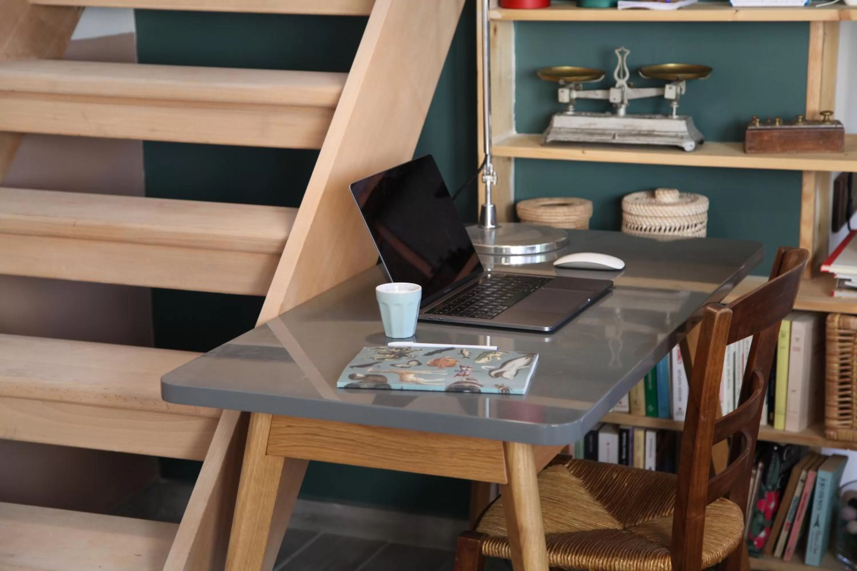 Other in LYONEST chambre d'hôtes