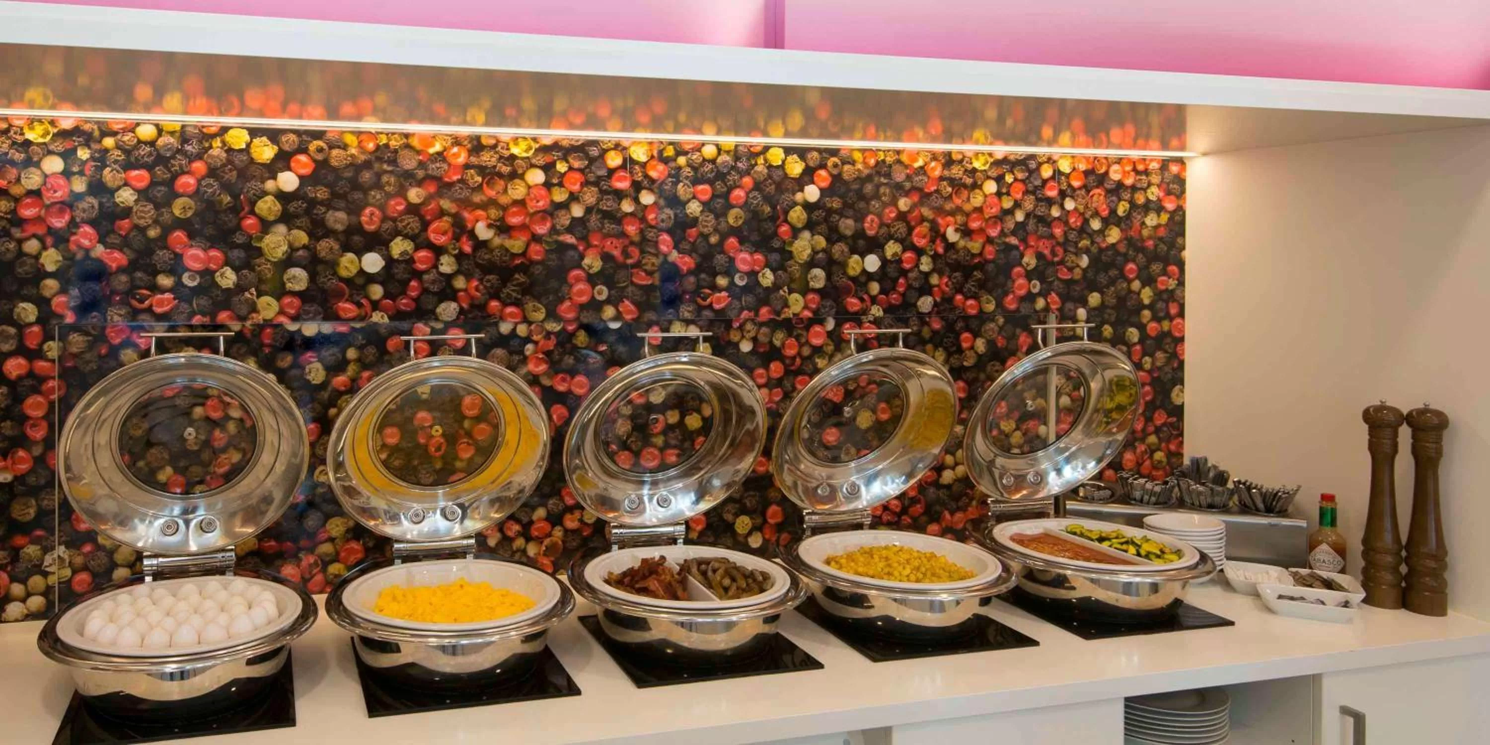 Food and drinks in Hampton by Hilton Frankfurt City Centre