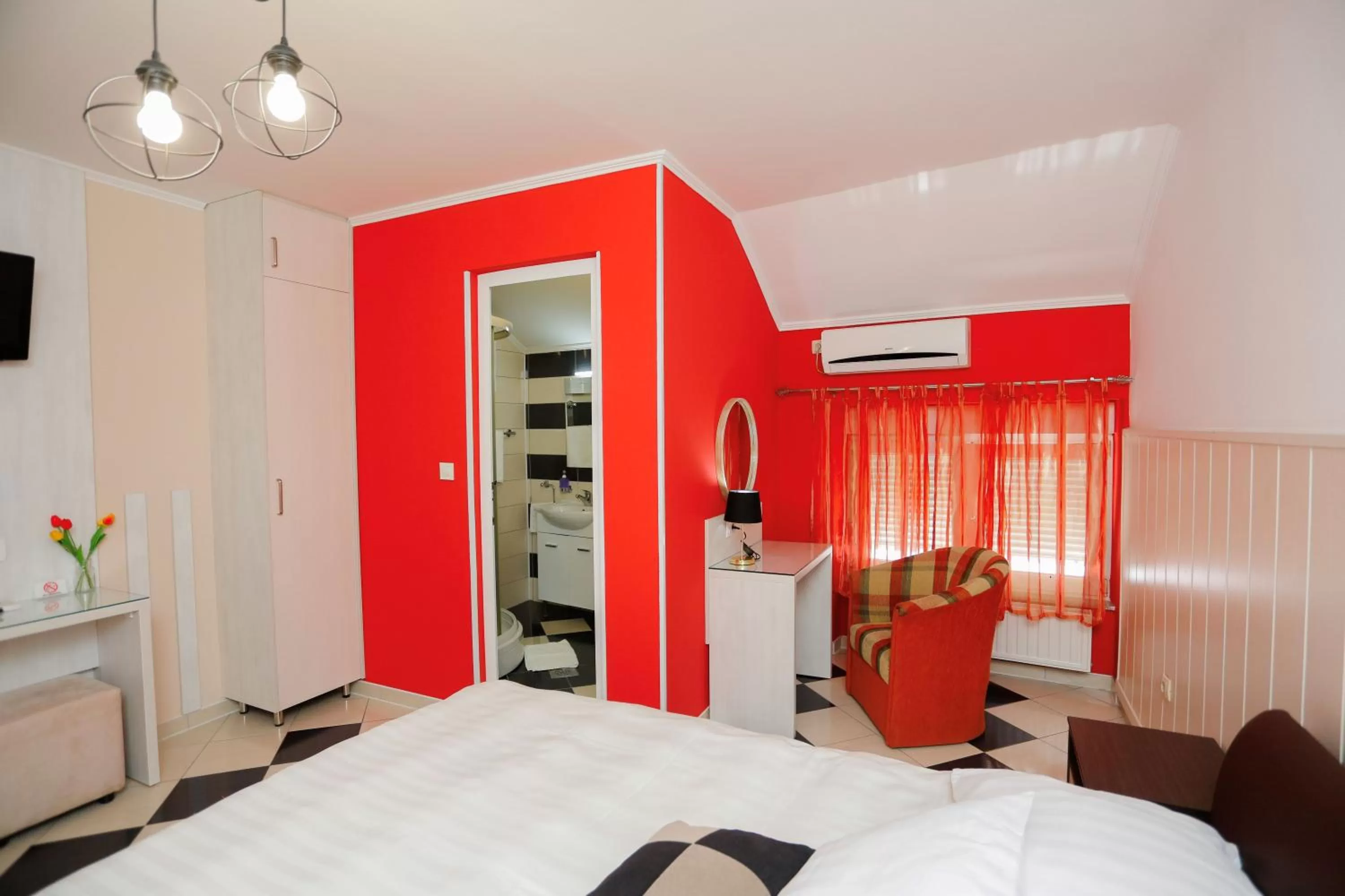 Bedroom, Bed in Hotel - Villa Lejla