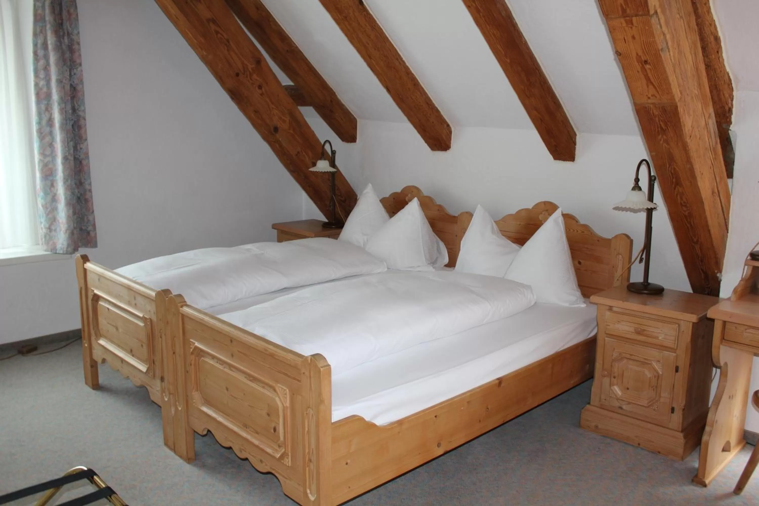 Bed in Landgasthof zu den drei Sternen