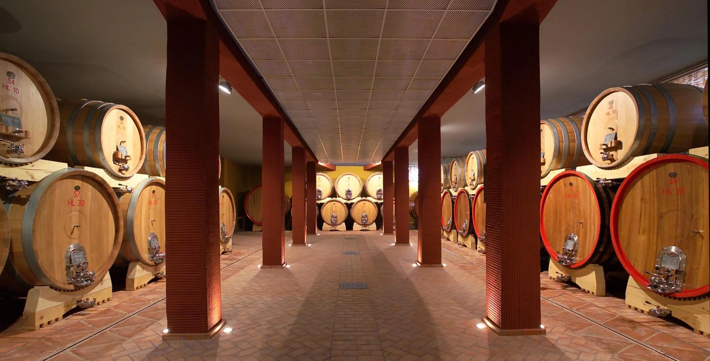 On-site shops in Albergo Cantine Ascheri