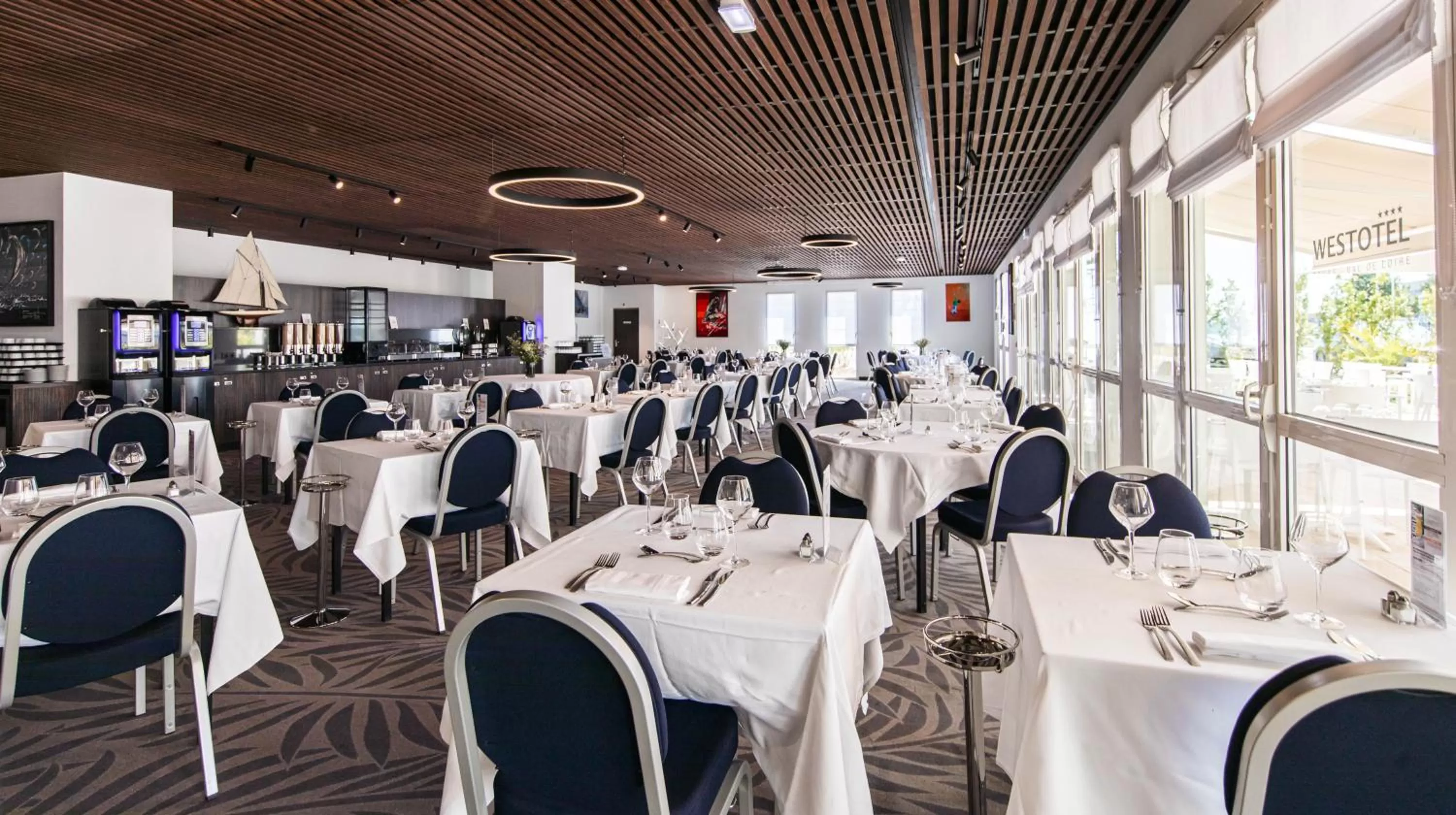 Restaurant/places to eat in Westotel Tours Val de Loire