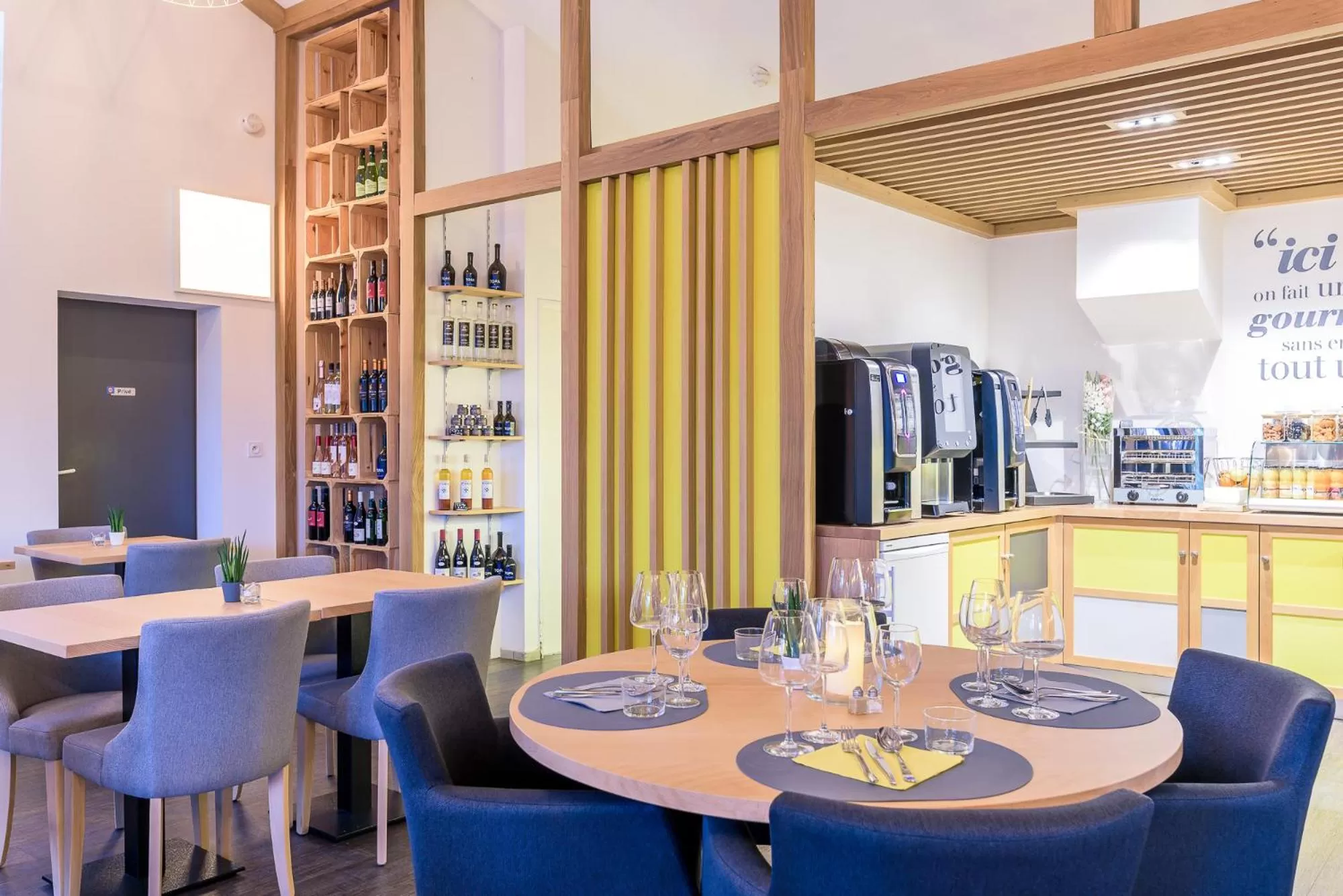 Restaurant/places to eat in FastHôtel Biarritz Bidart Côte-Basque - Un hôtel FH Collection