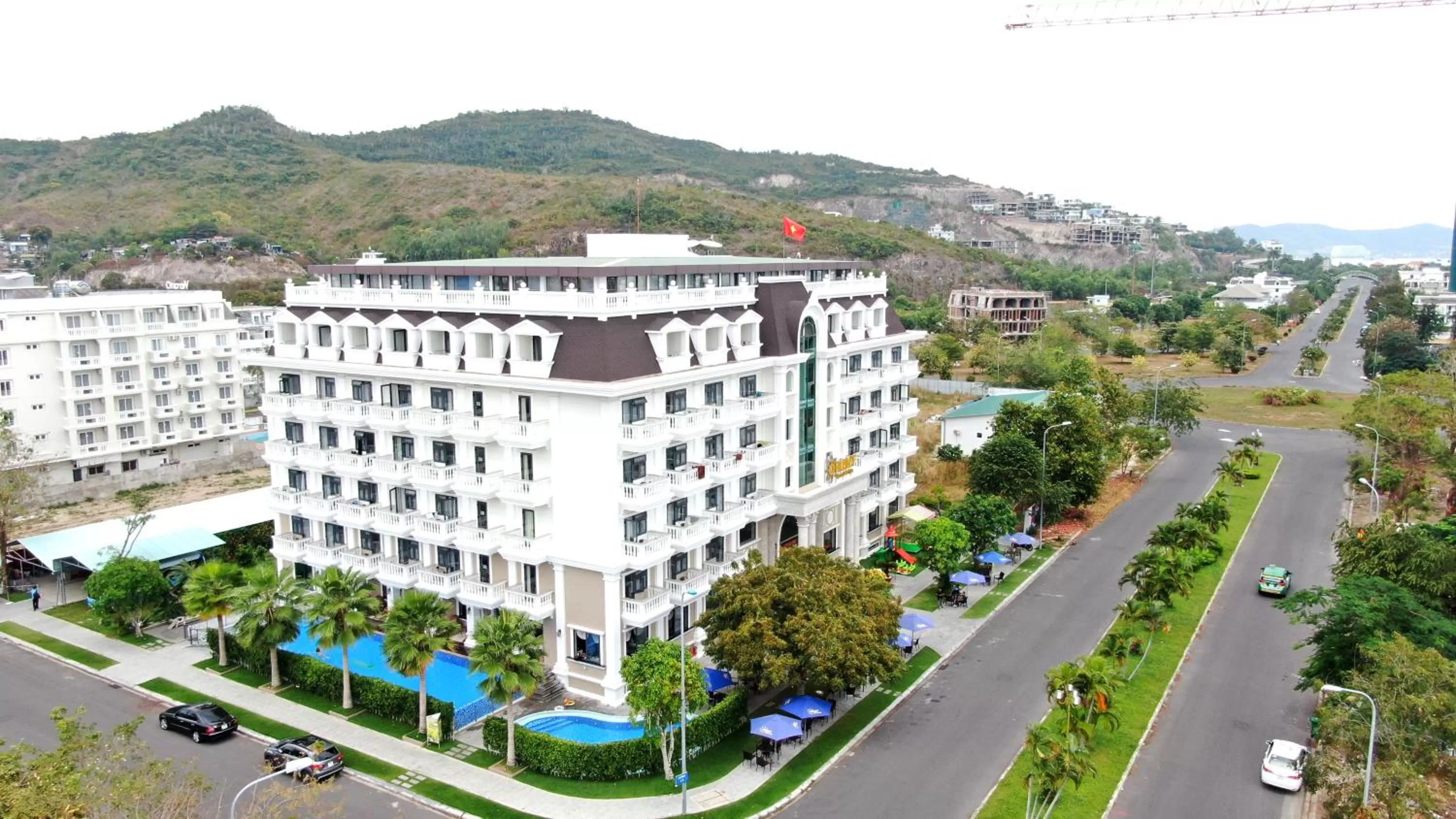 Neighbourhood in Orbit Hotel Nha Trang