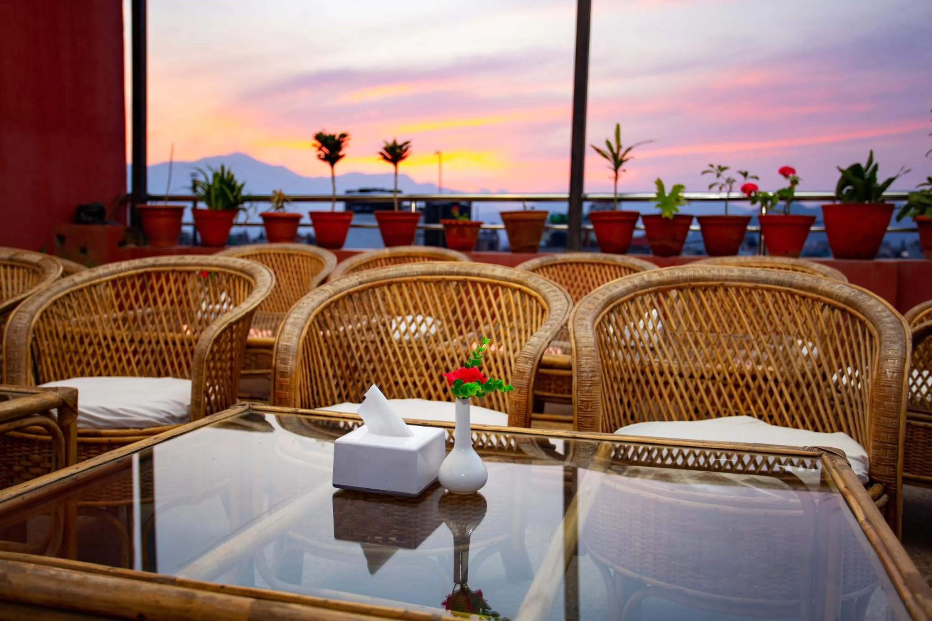 Patio in Hotel Jay Suites