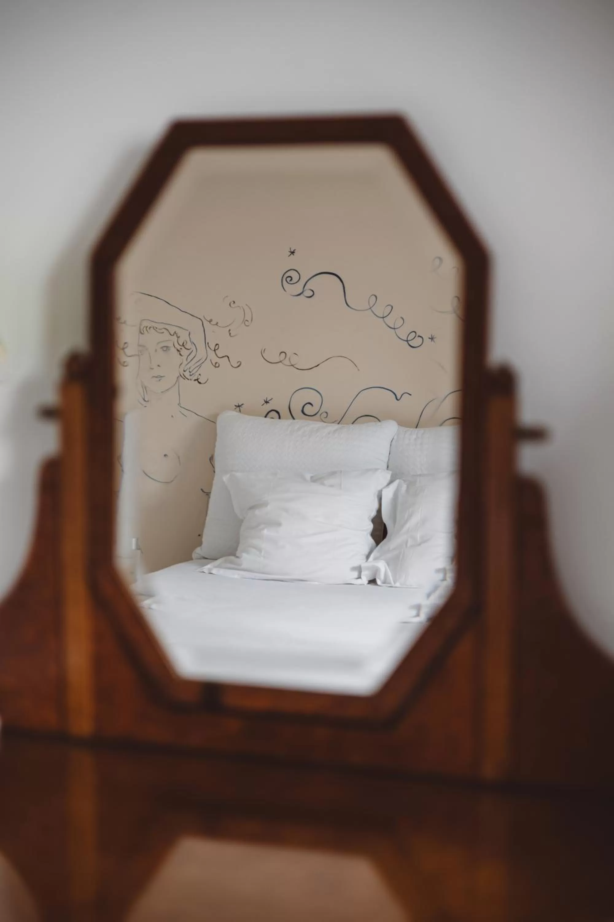 Bedroom, Bed in Hôtel Arvor Saint Georges