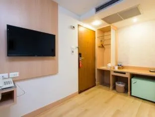 Wall Street Inn, Bangkok