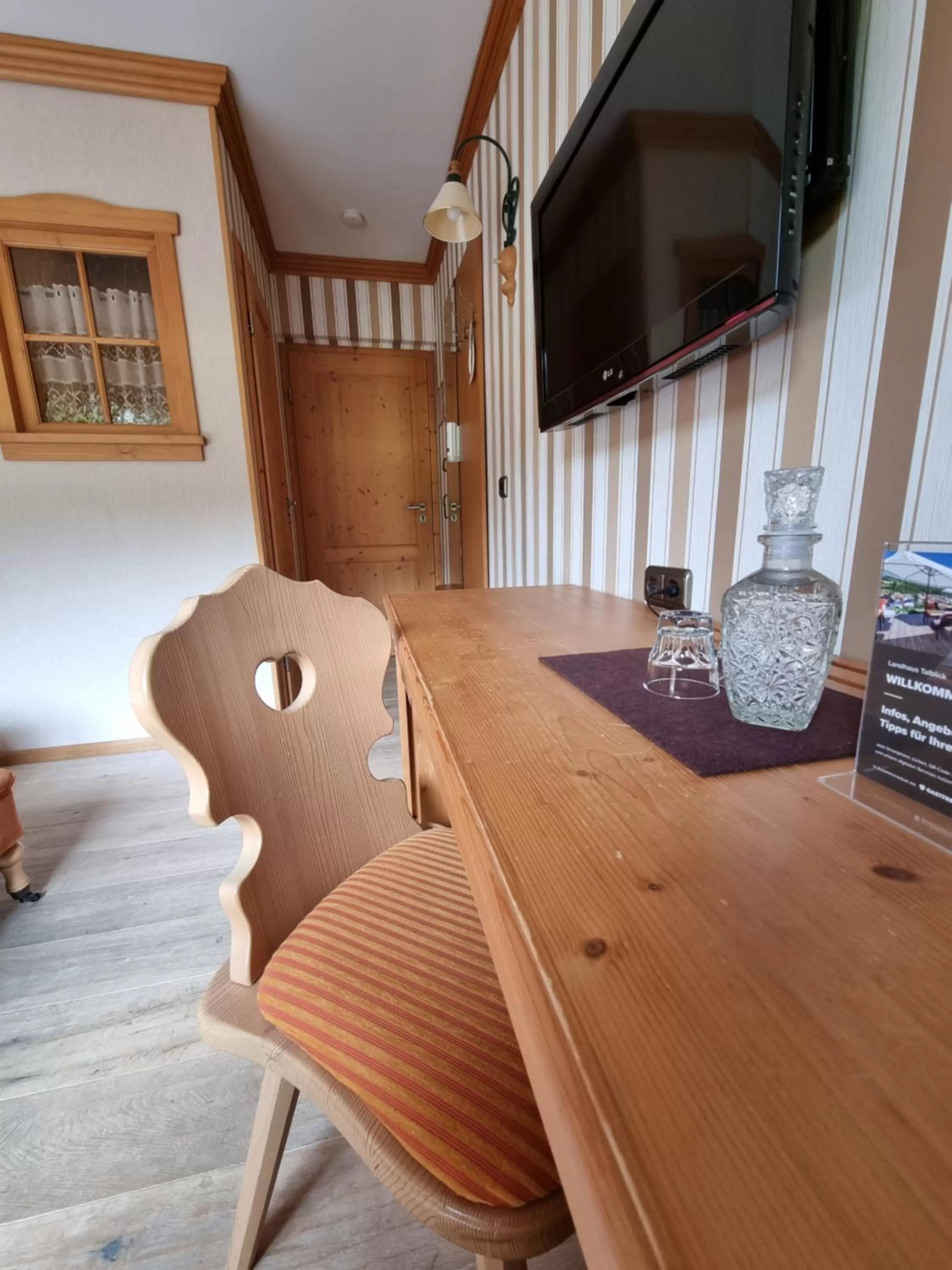 TV/Entertainment Center in Landhaus Talblick- Boutique Hotel Bed and Breakfast