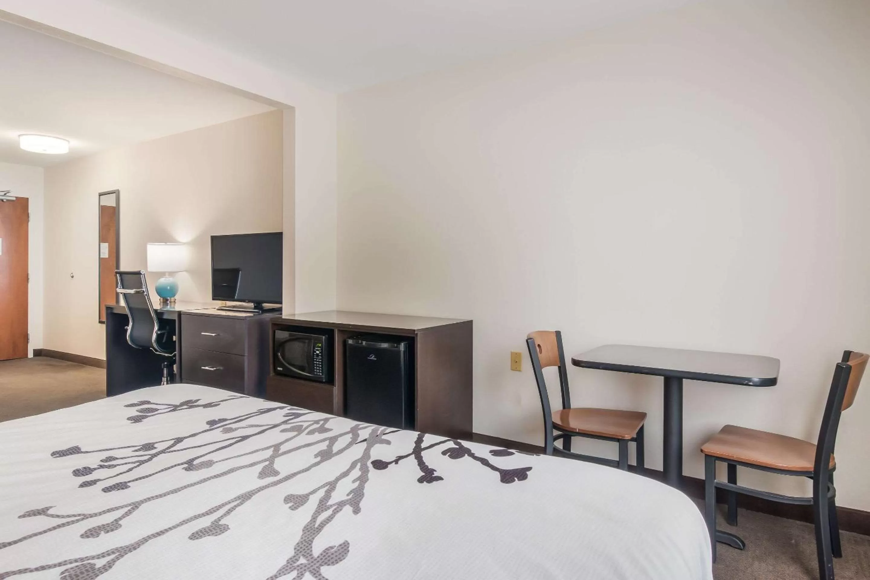 Bedroom in Sleep Inn & Suites Ronks