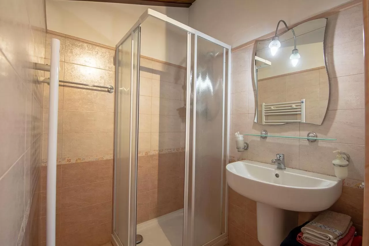 Bathroom in La Valle B&B