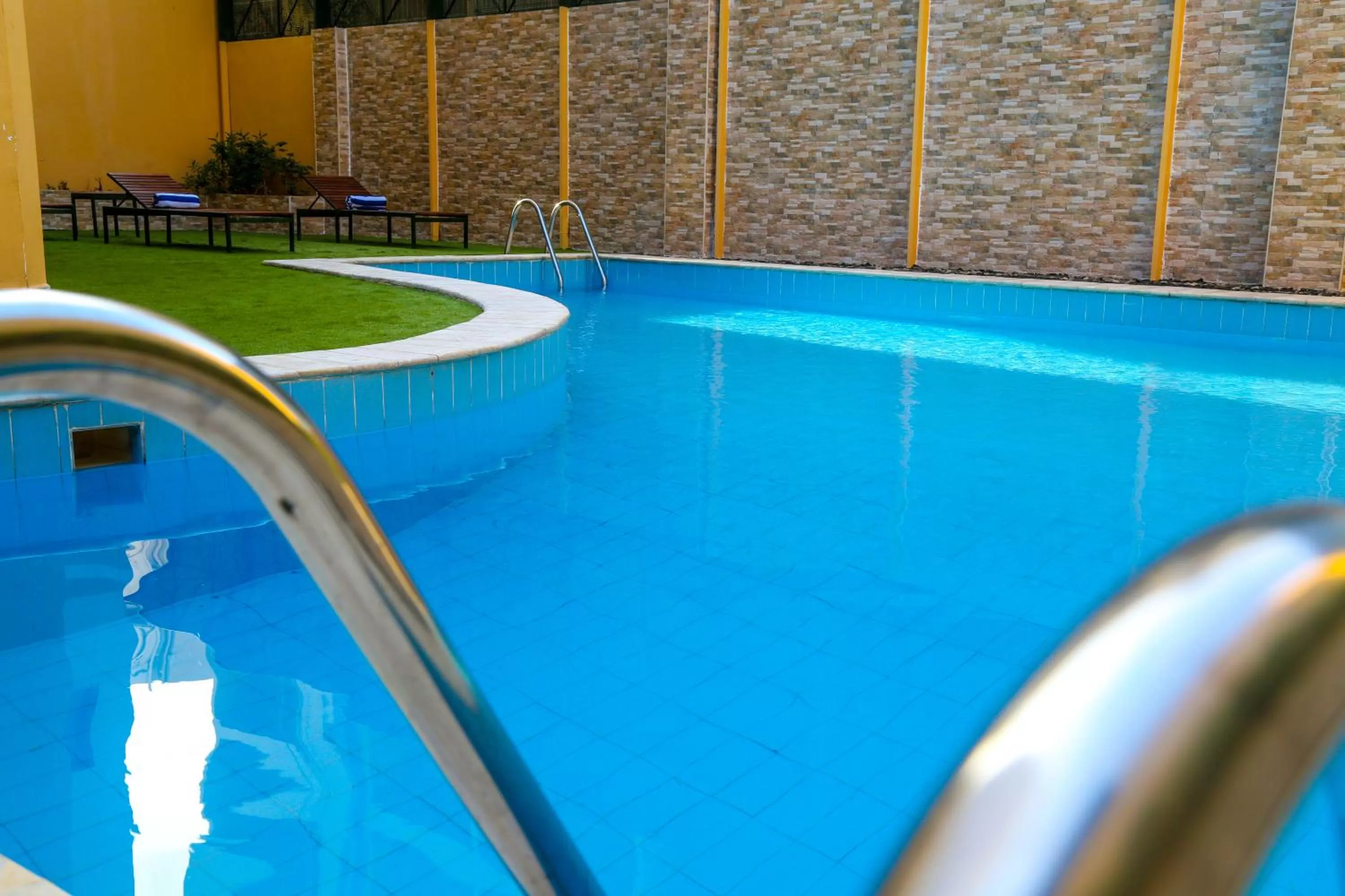 Swimming Pool in Golden Tulip Aqaba