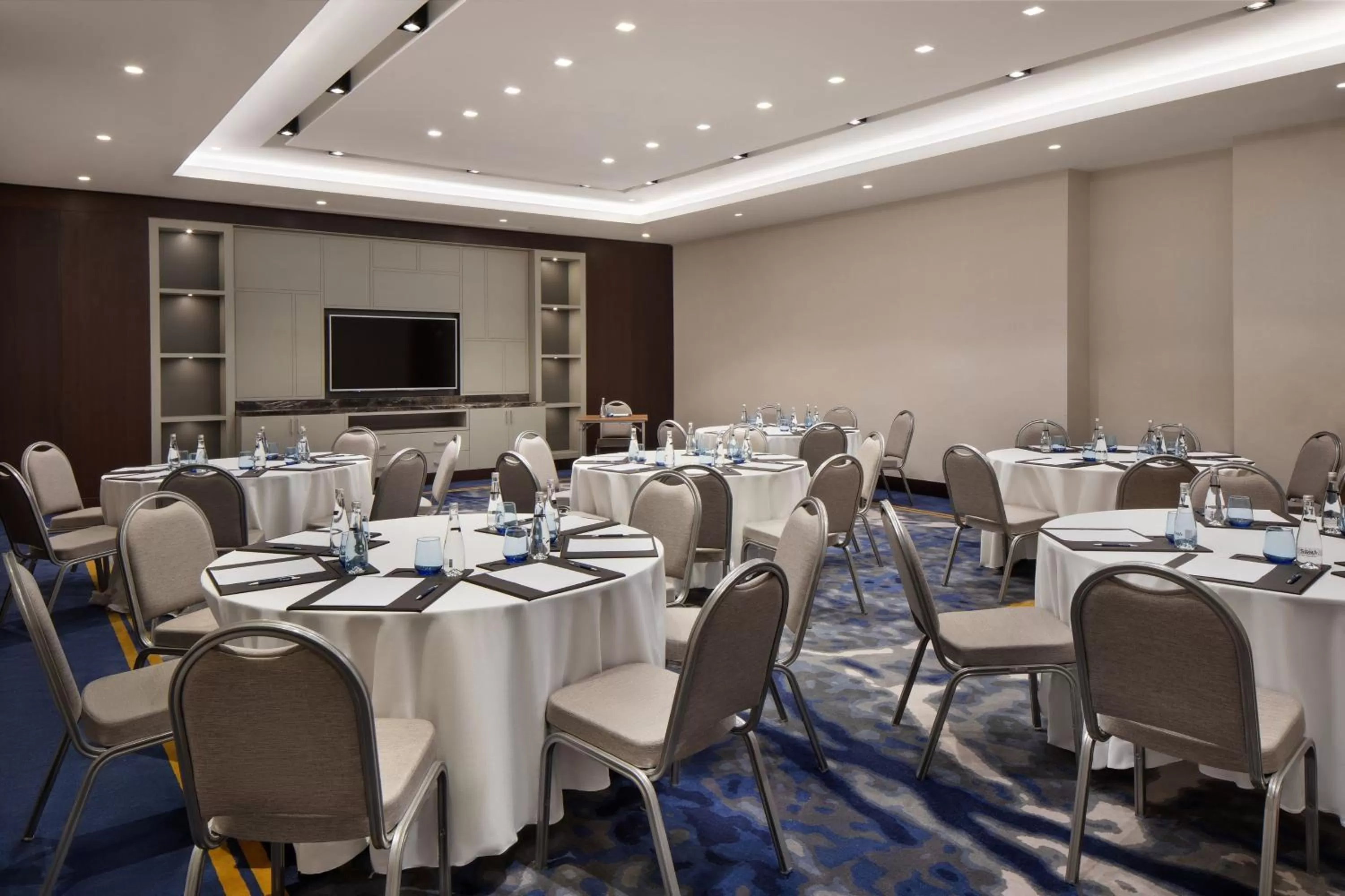 Lounge or bar in Sheraton Istanbul City Center