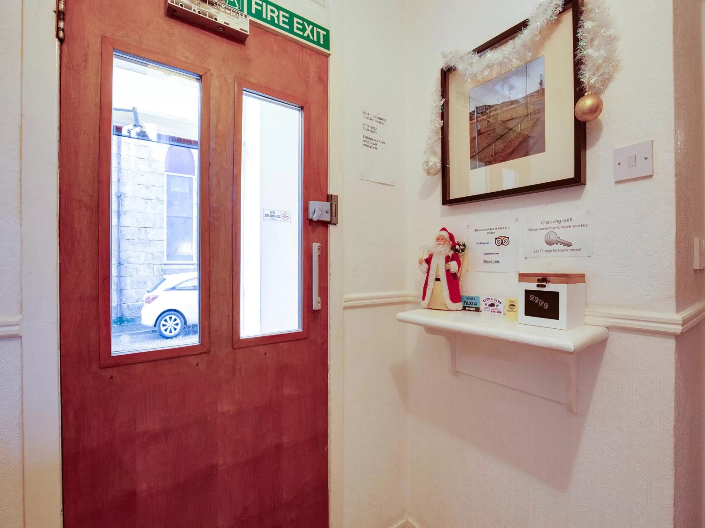 Kitchen or kitchenette in Lost Guest House Peterhead