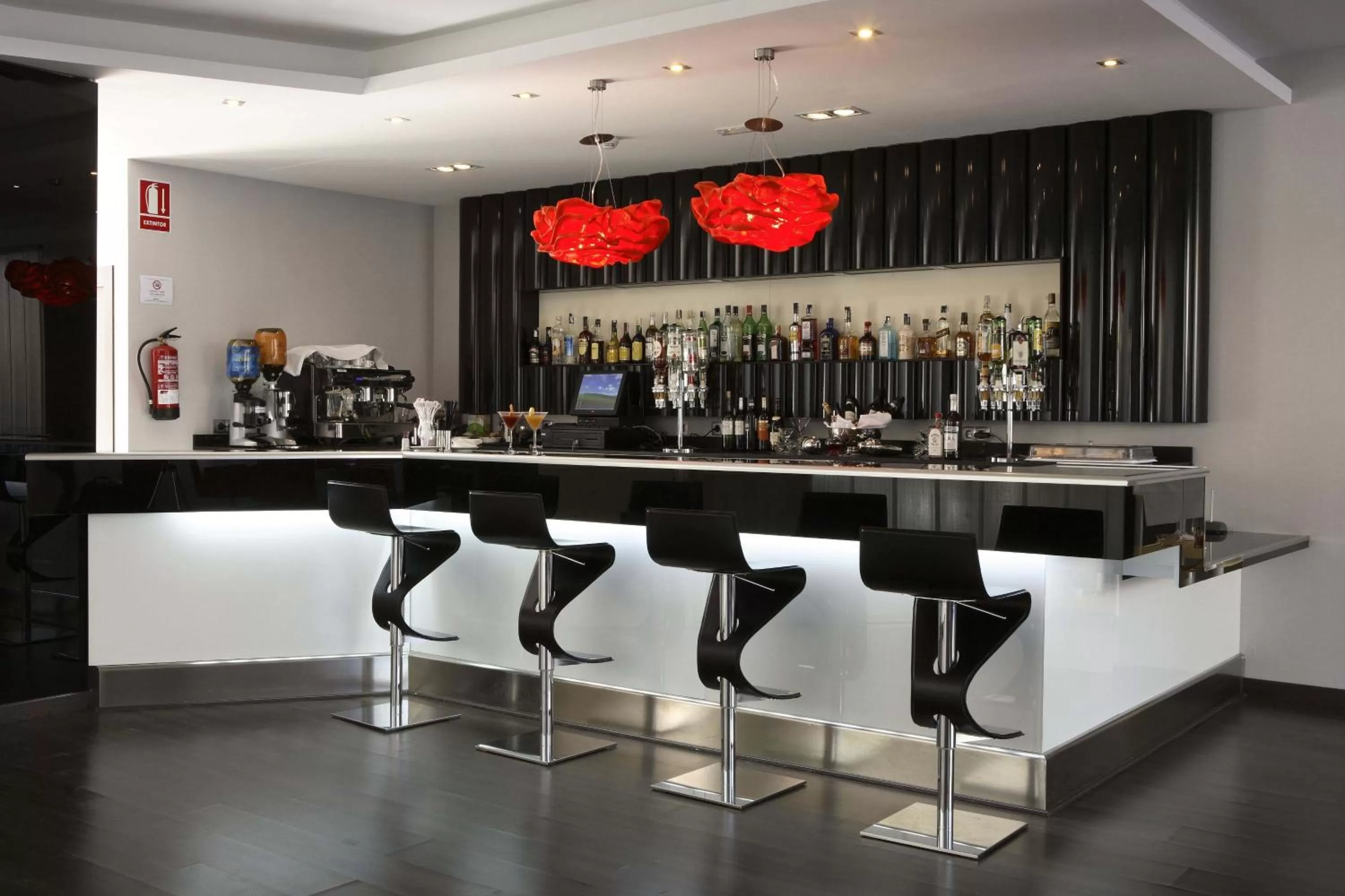 Lounge or bar in Hotel & Spa Villa Olimpica Suites