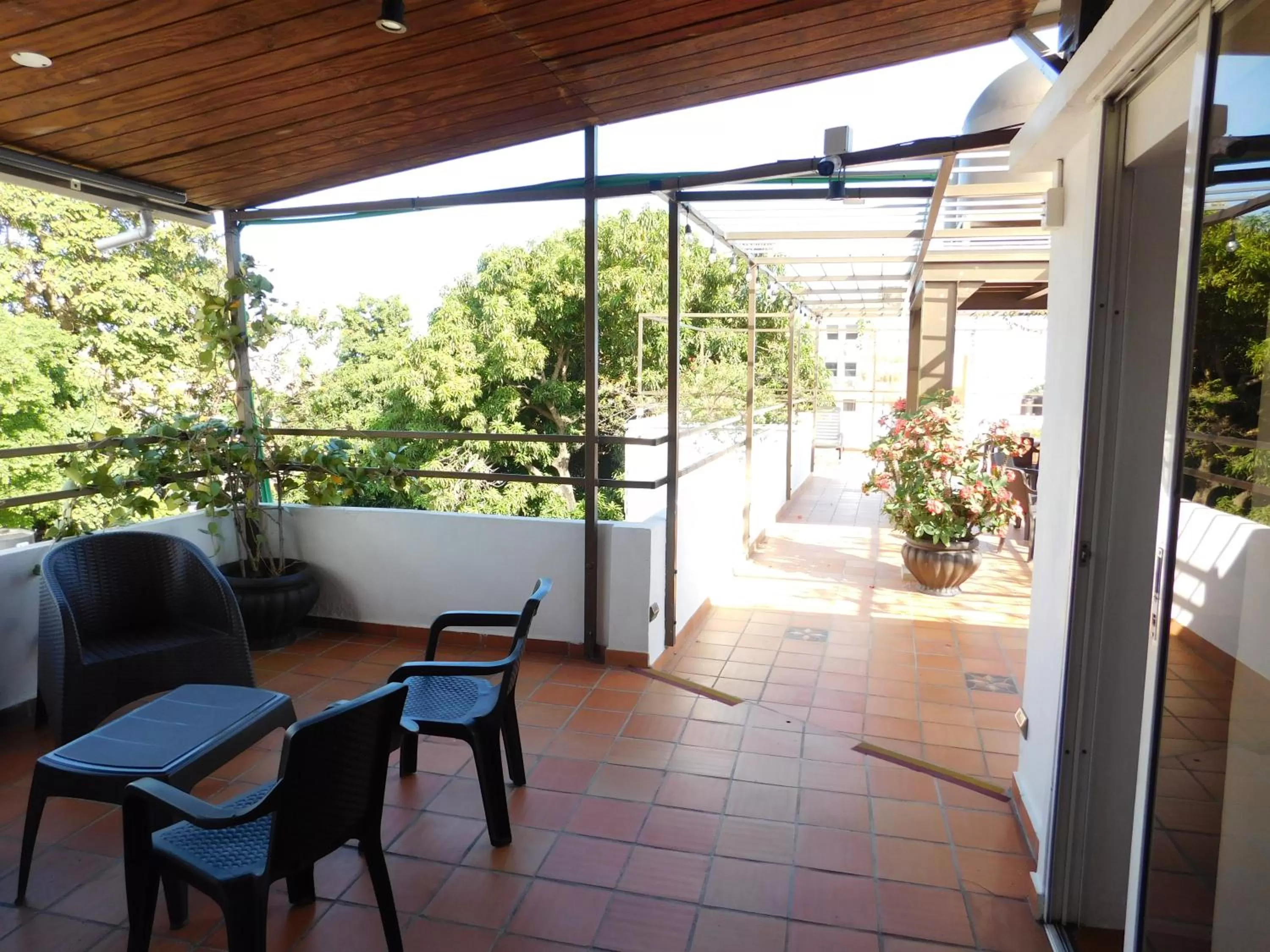 Library, Balcony/Terrace in Residencial La Fonte