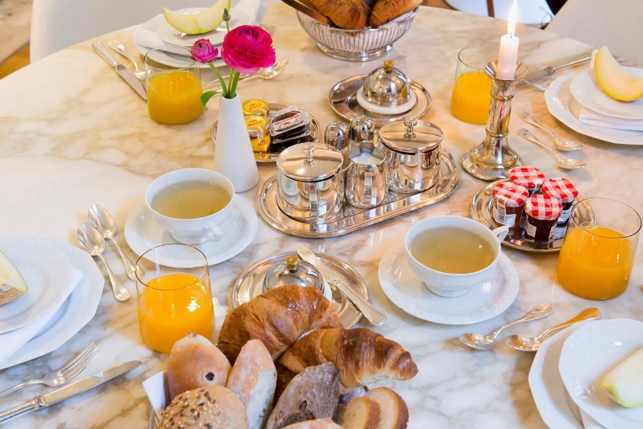 Food and drinks in Hotel De Witte Lelie -Small Luxury Hotels of the World