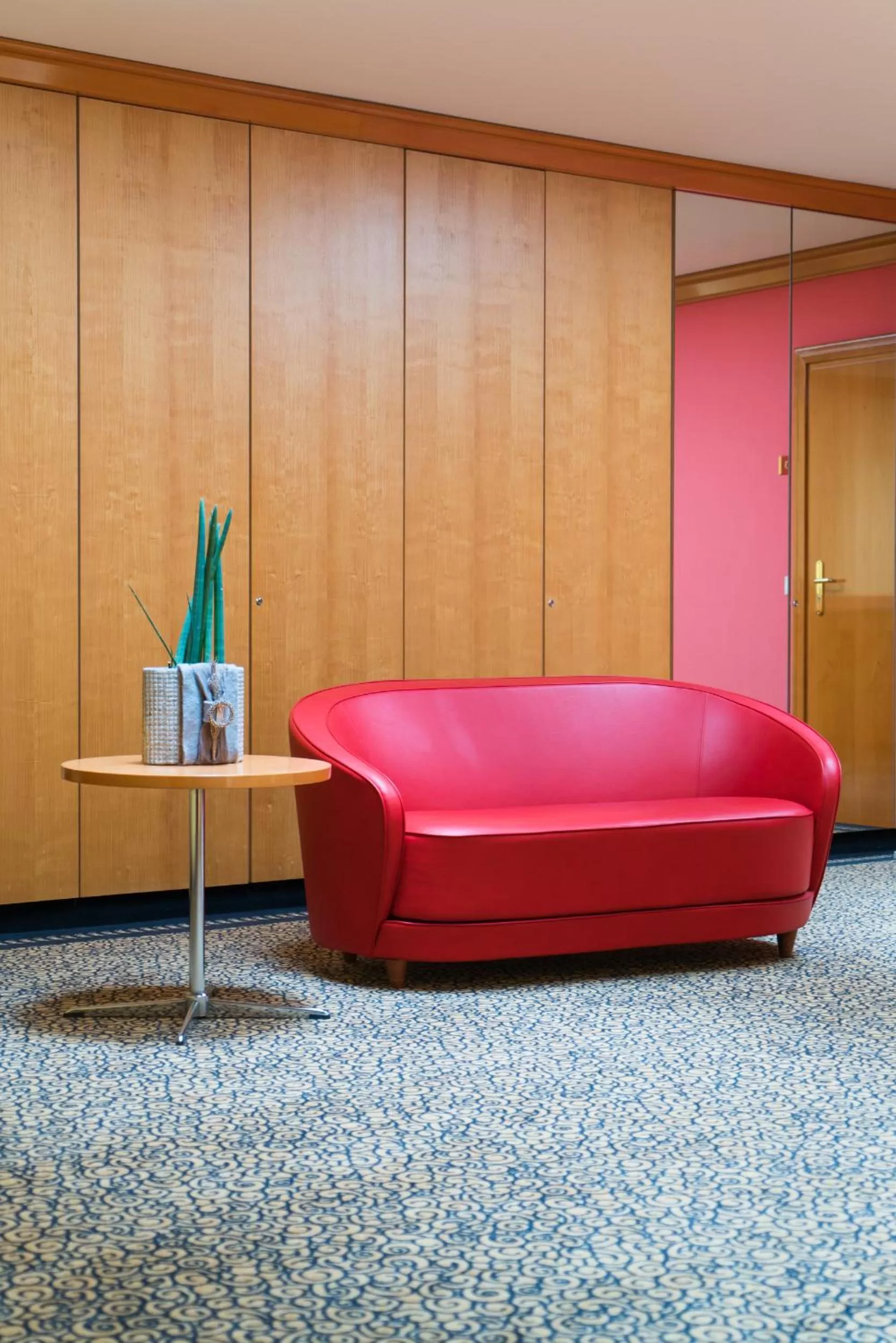 Seating area, Bed in Hotel Matthias