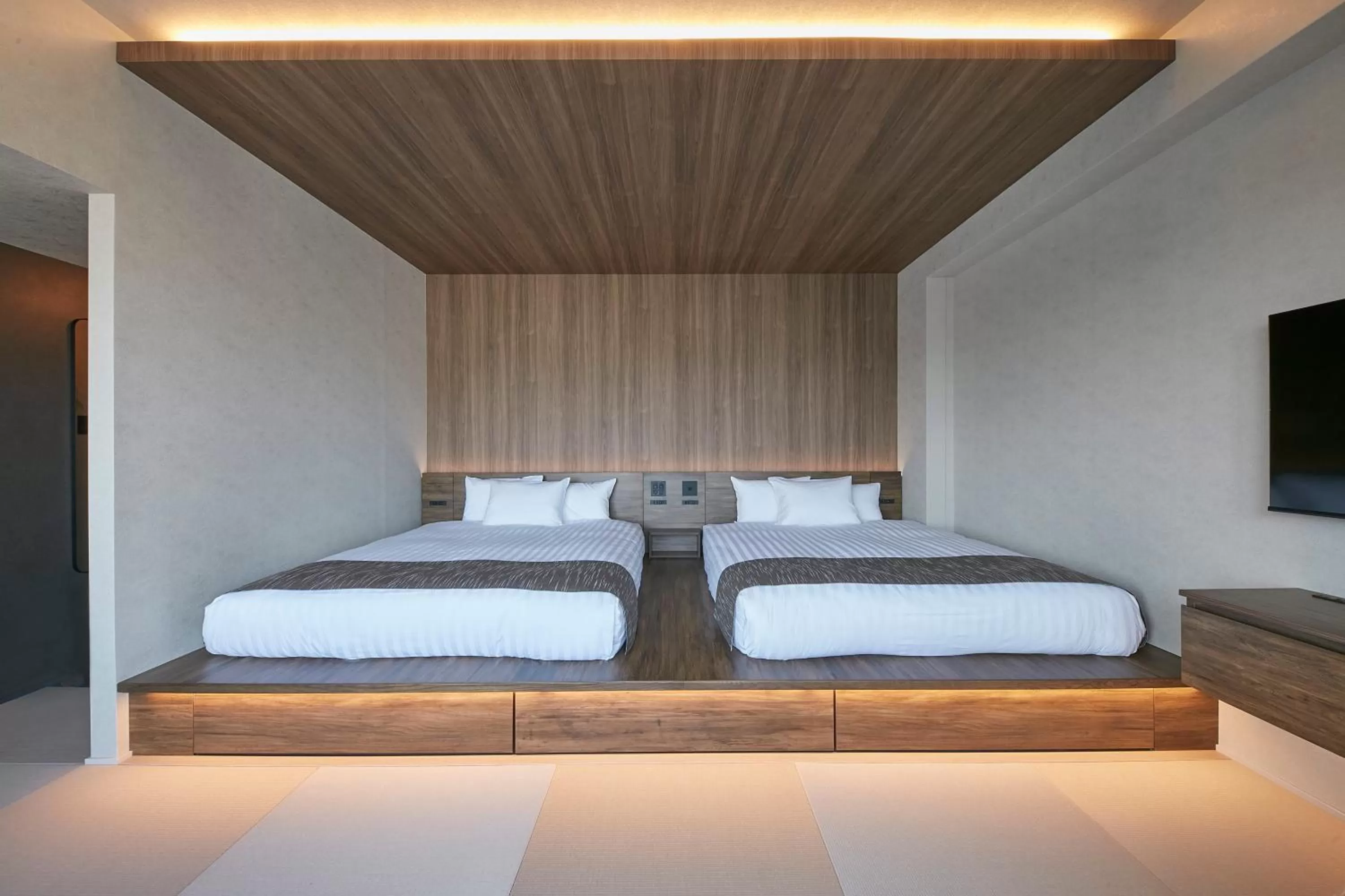 Photo of the whole room, Bed in fav KUMAMOTO