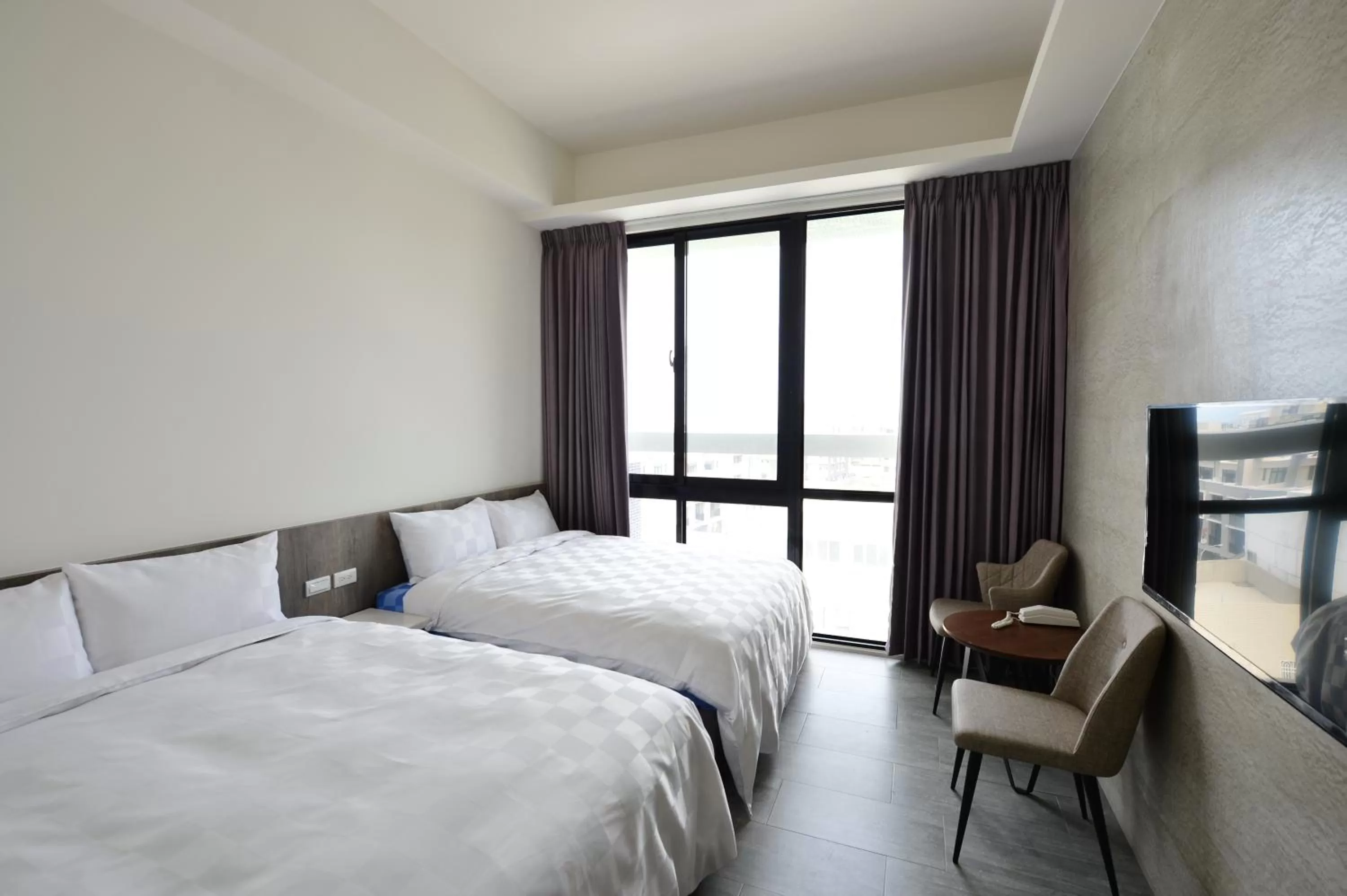 Bed in Sky Square Business Travel