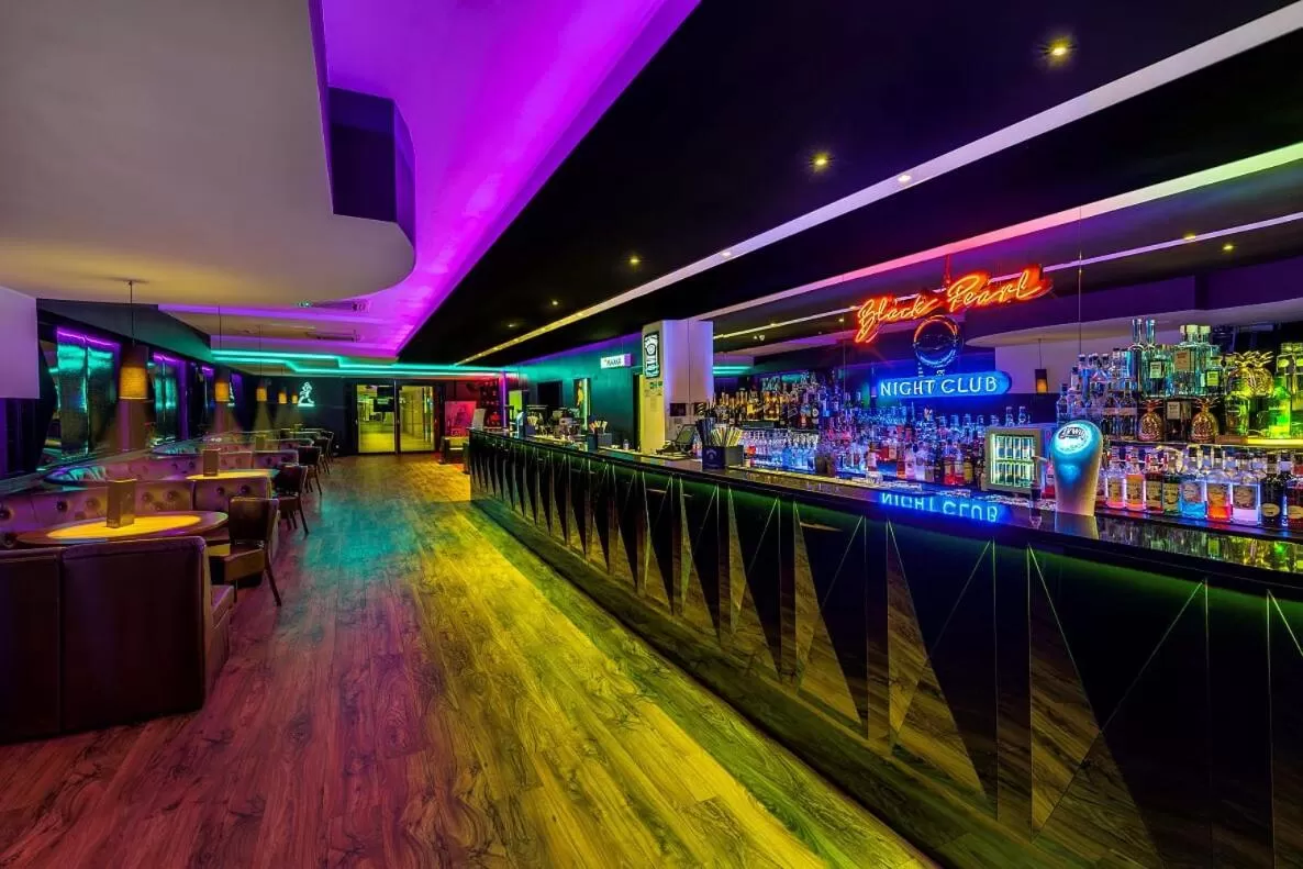 People in Grand Lubicz Uzdrowisko Ustka