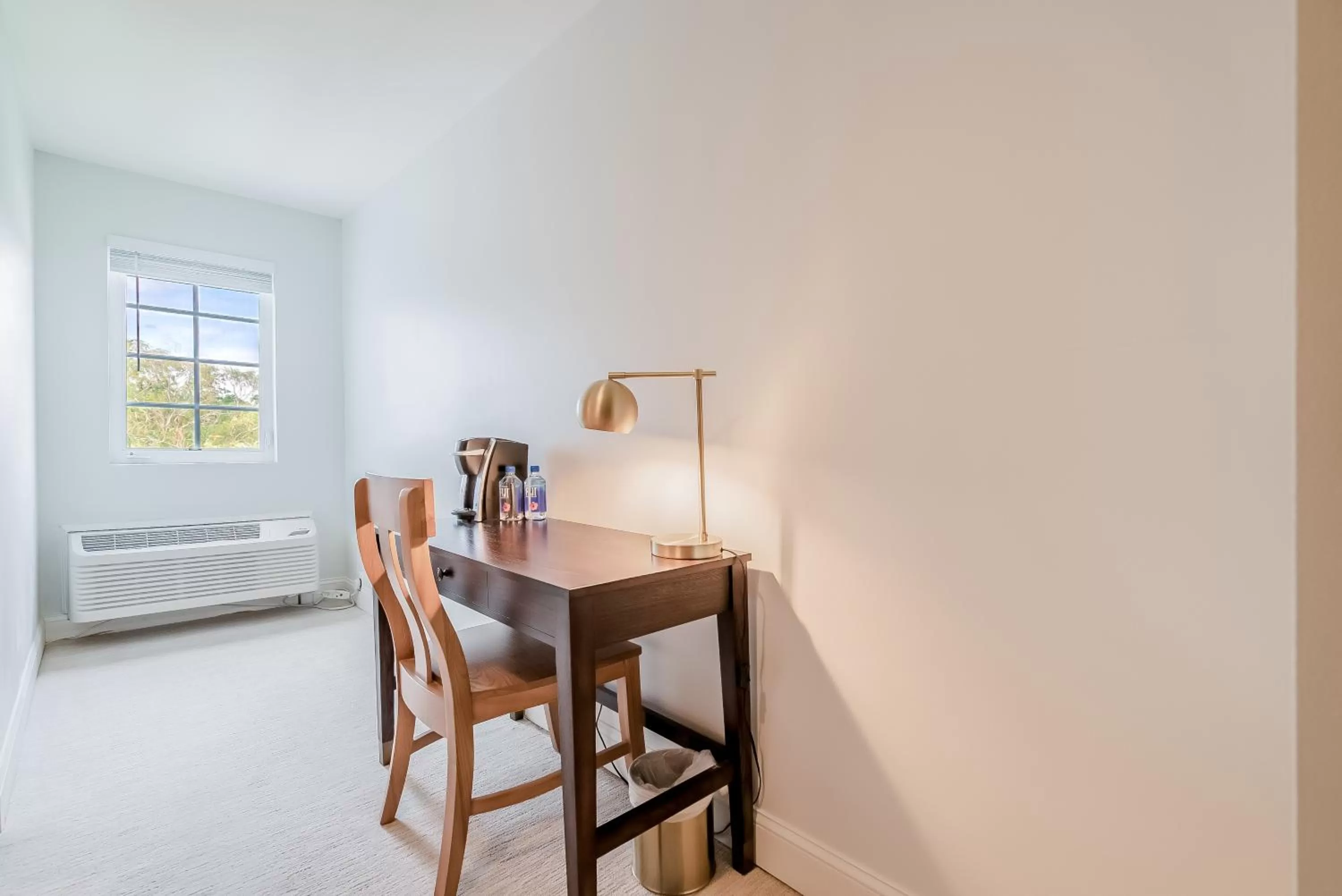 Bedroom, Bed in Chateau Renault