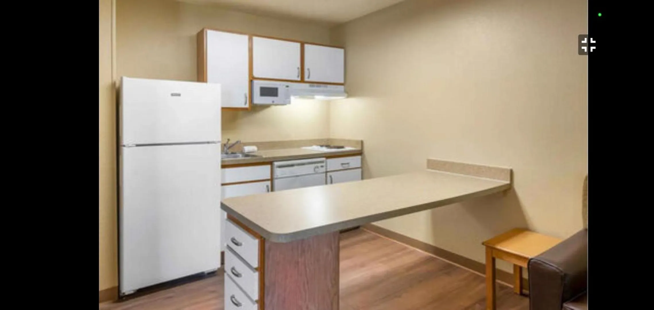 One Room Suite with Roll-In Shower - Disability Access/Non Smoking in MainStay Suites Raleigh North