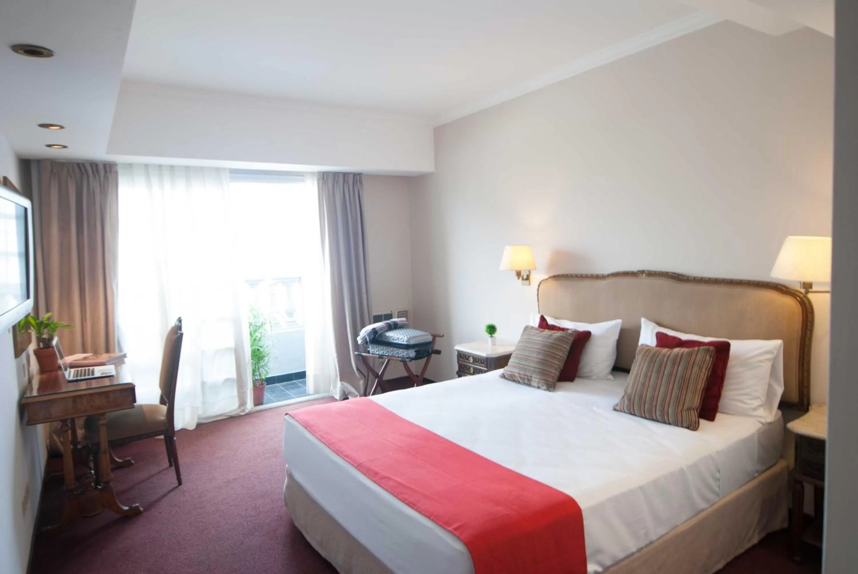 Bedroom, Bed in Ramada by Wyndham Buenos Aires Centro