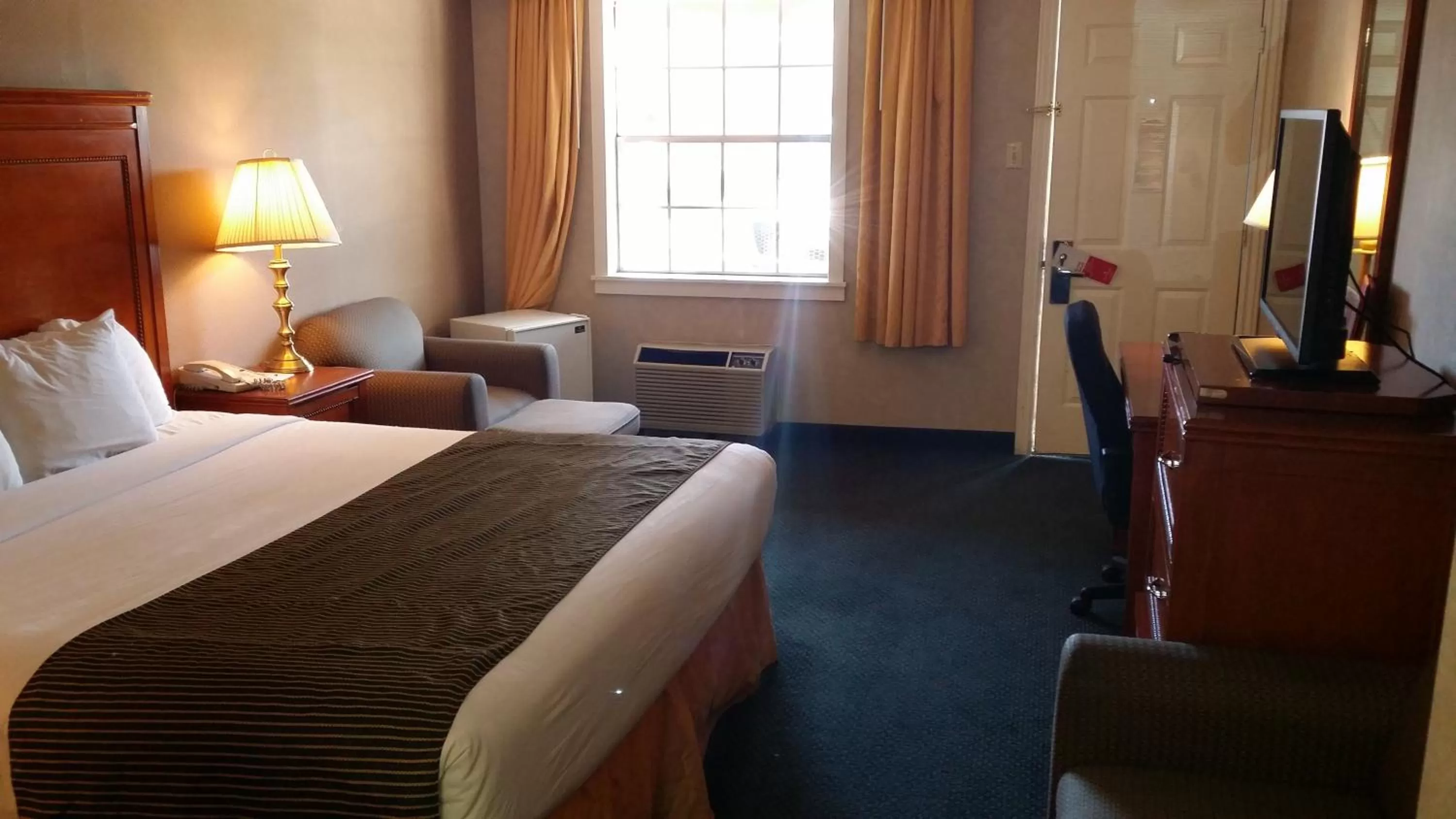 Bed in Ramada by Wyndham Flagstaff East