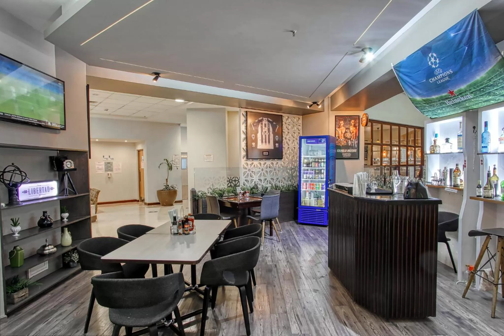Lounge or bar in Holiday Inn Leon-Convention Center by IHG