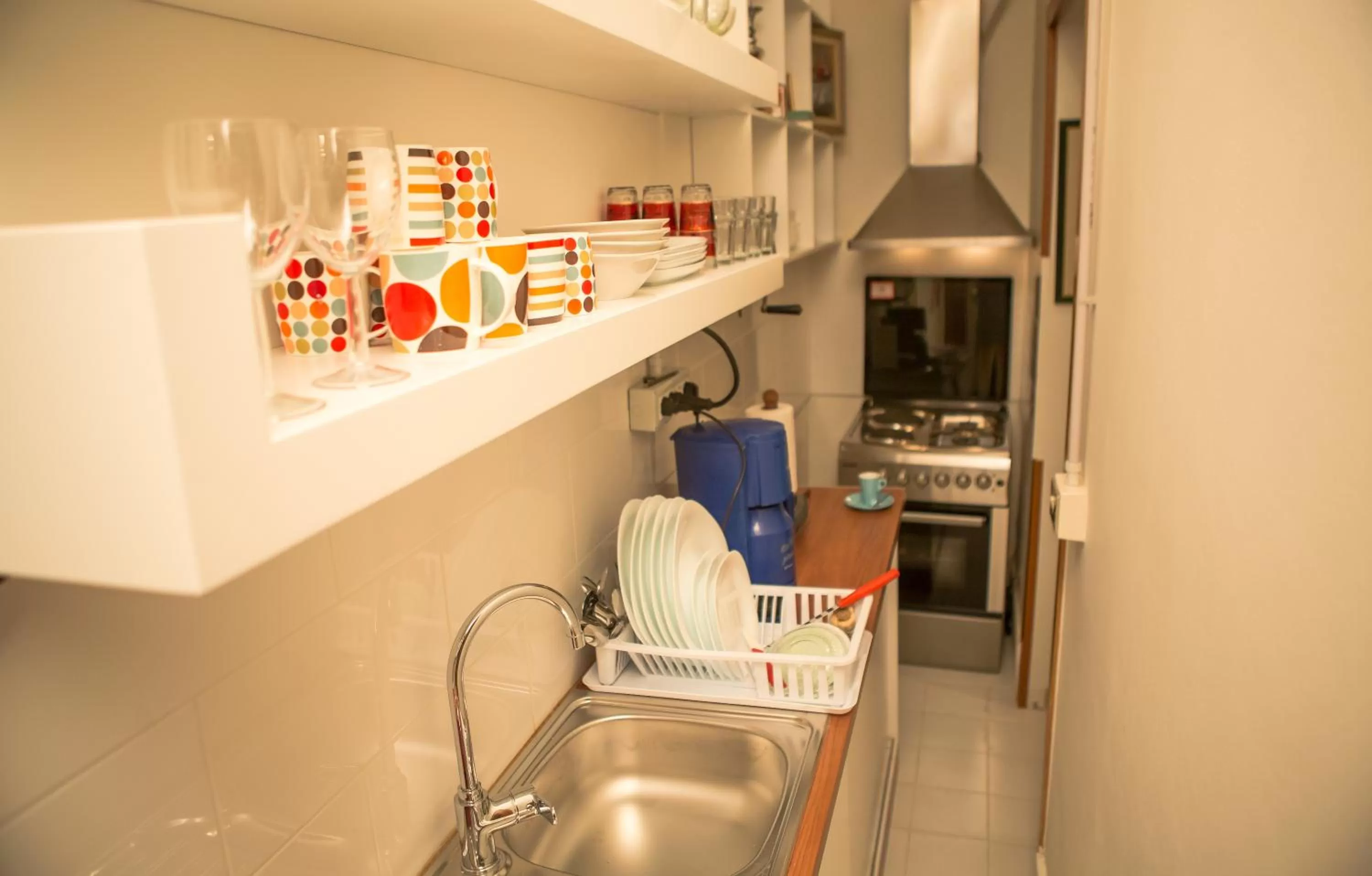 Kitchen/Kitchenette in B&B Artistic Tirana