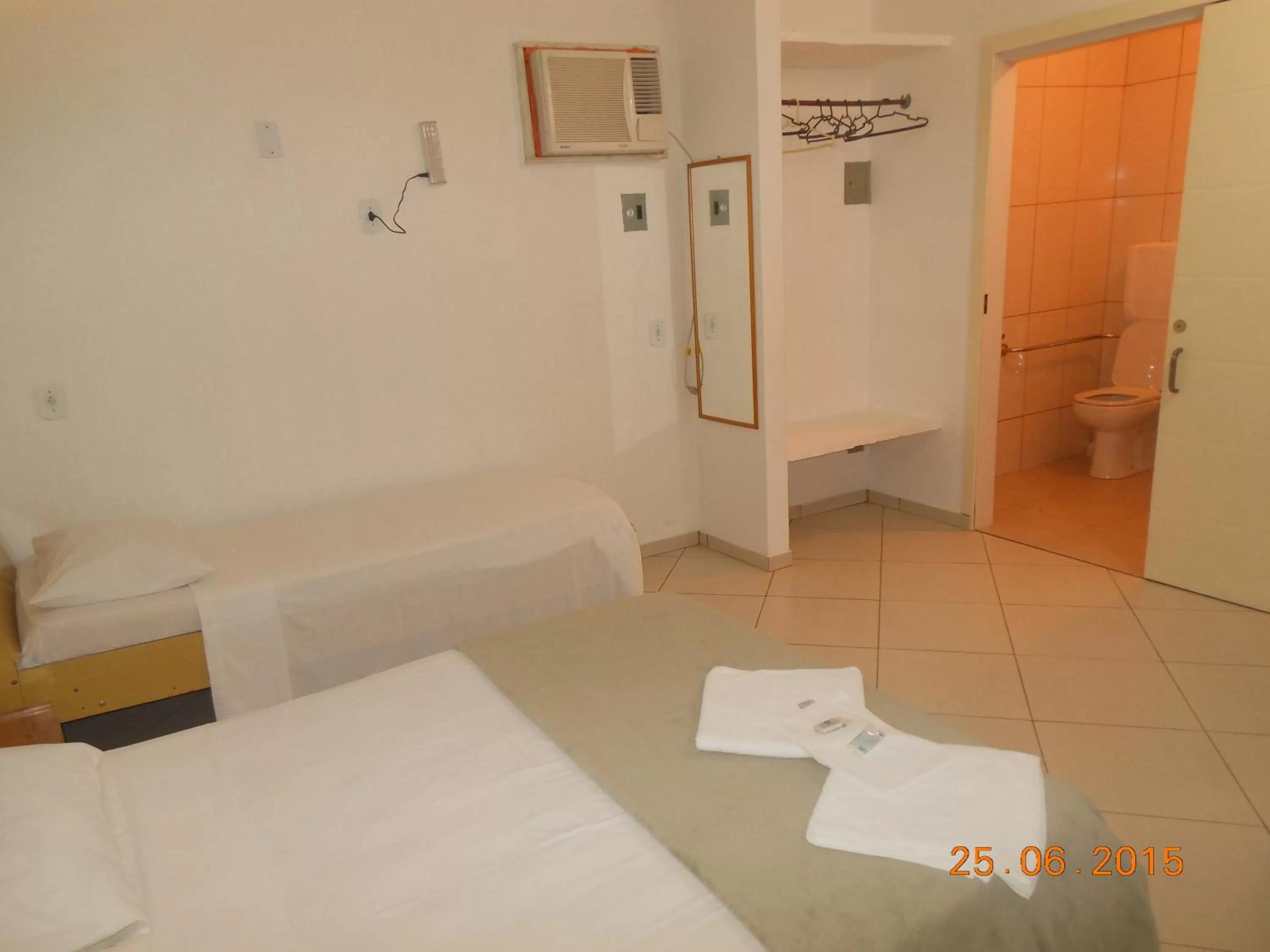 Photo of the whole room, Bed in Pousada Xodó da Praia