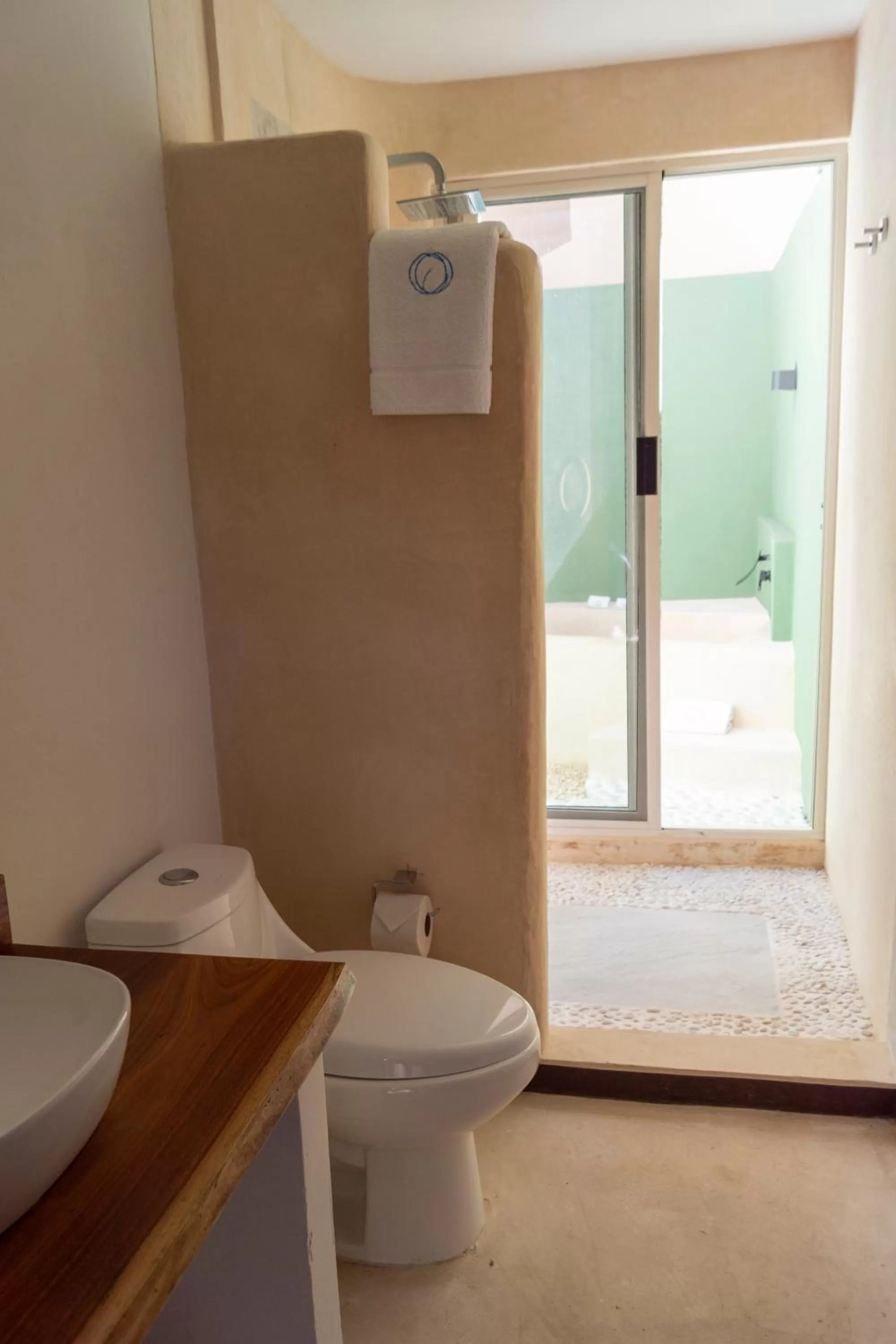 Shower in Hotel Circulo Bacalar